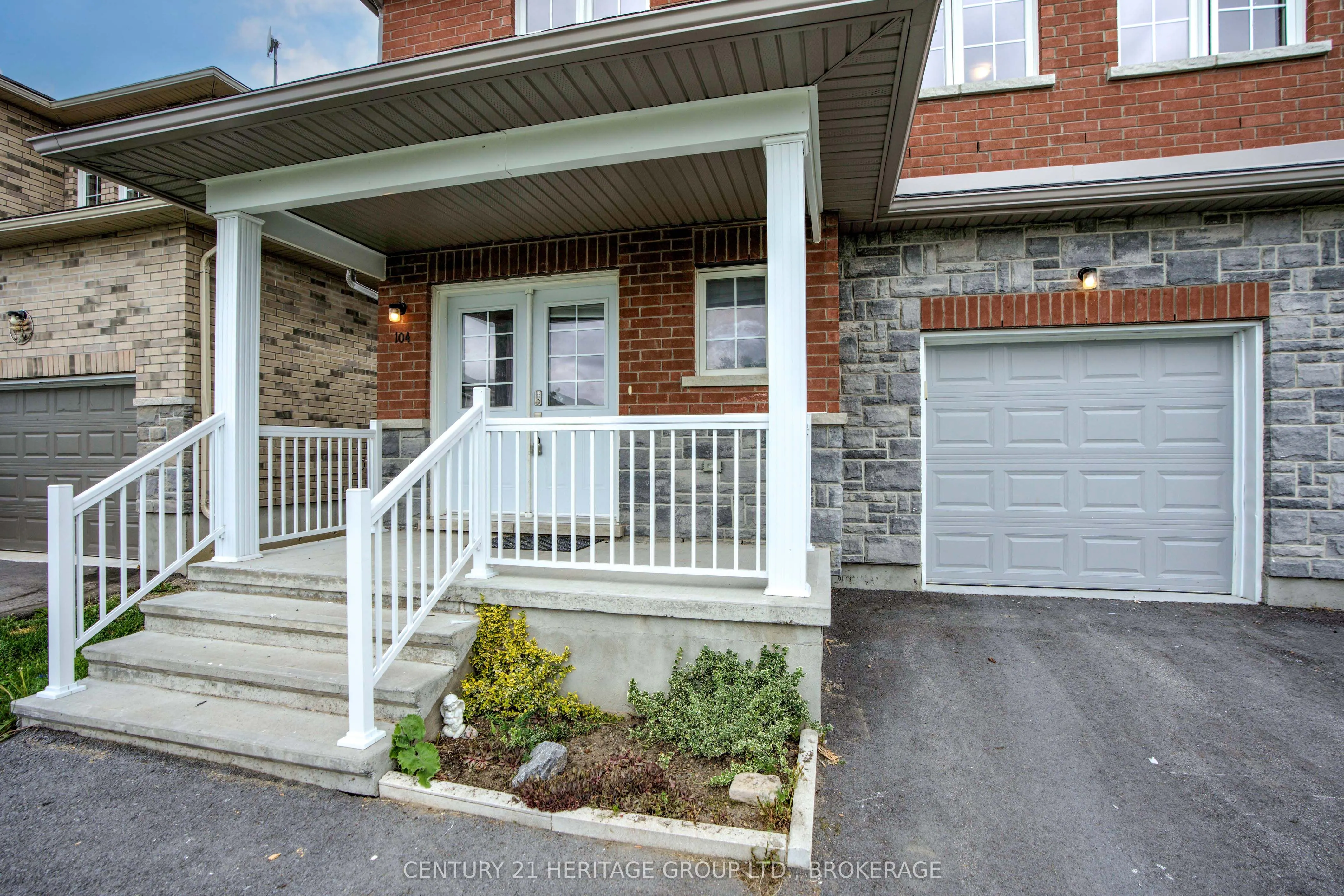 104 Brennan Crescent