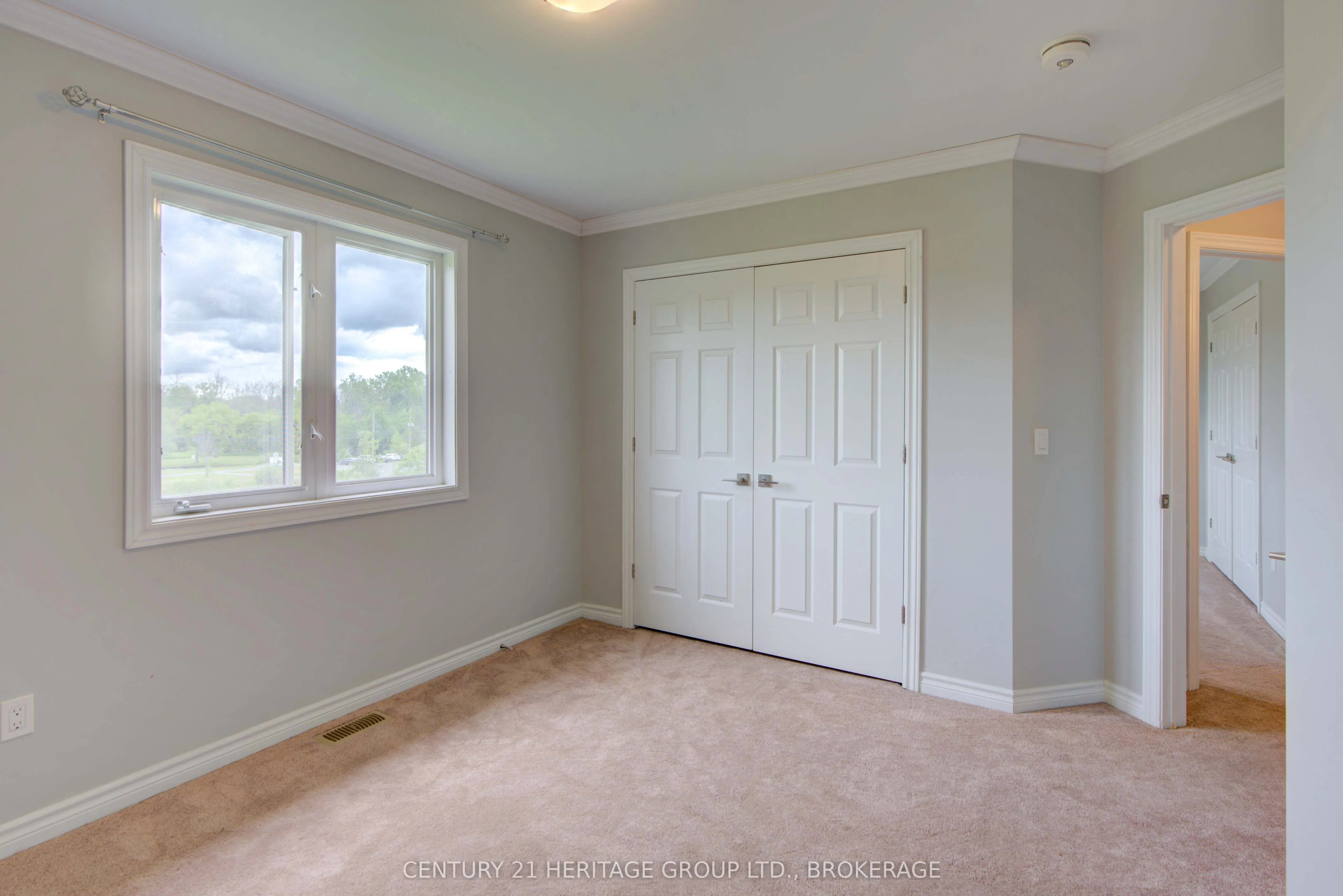104 Brennan Crescent