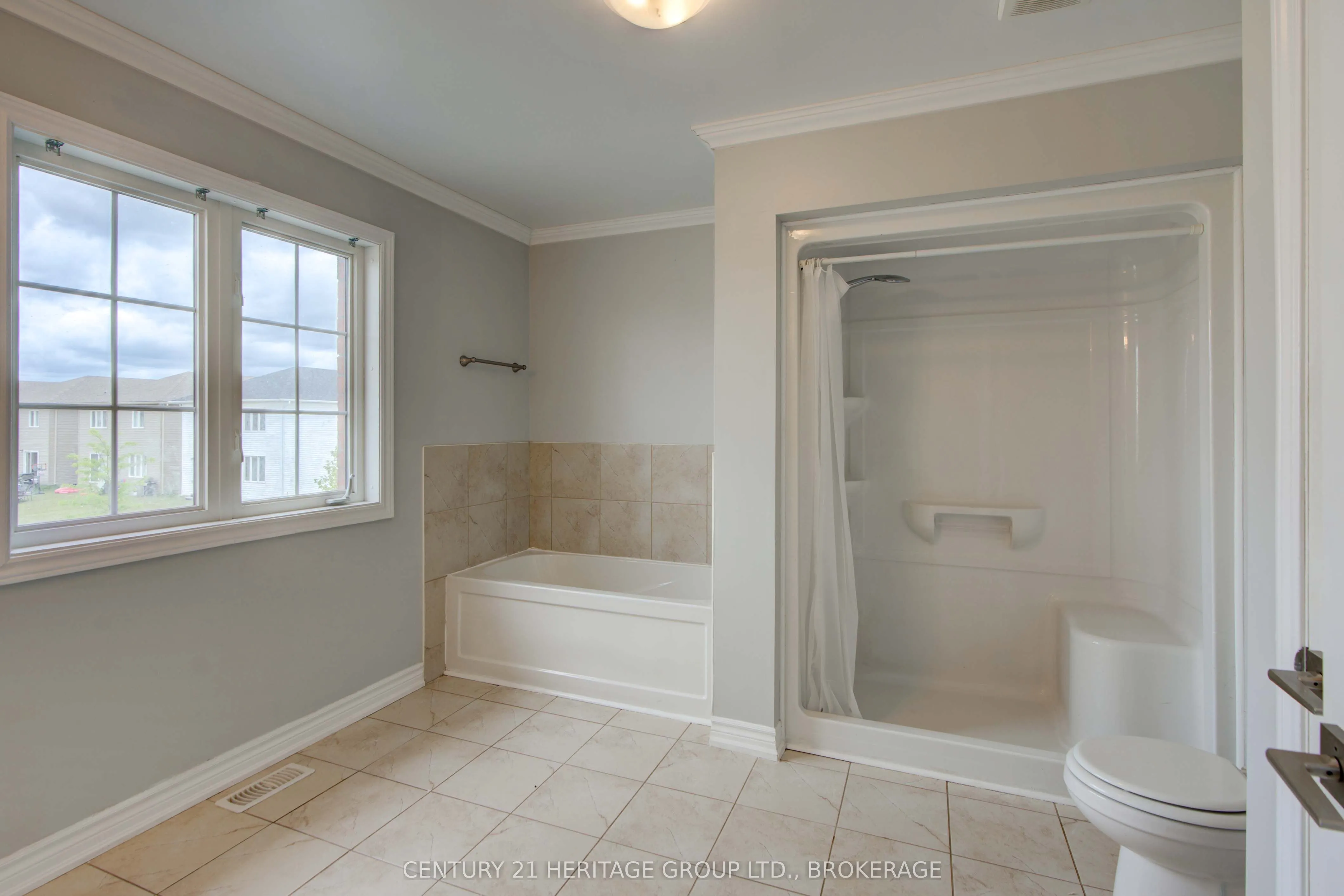 104 Brennan Crescent
