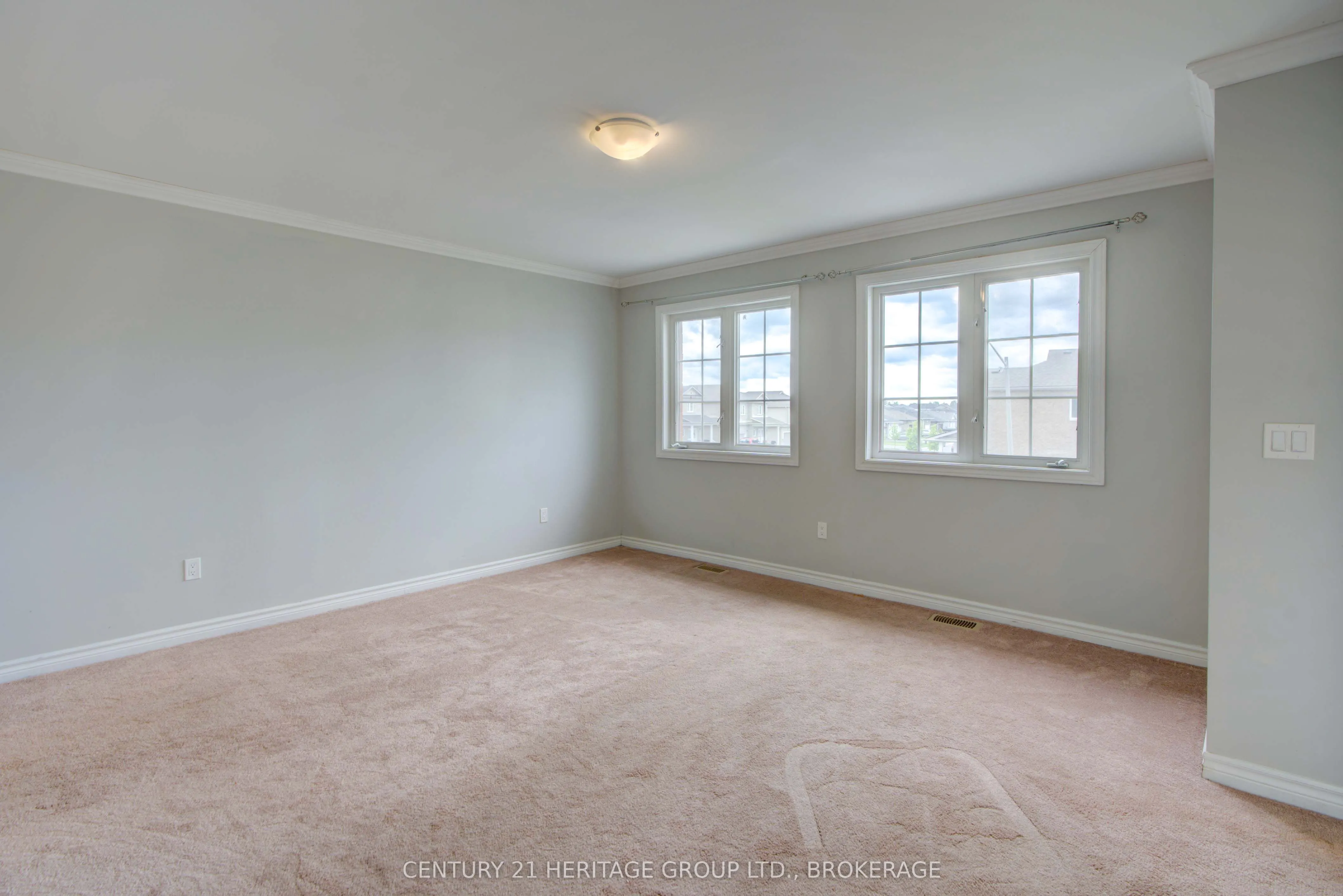 104 Brennan Crescent