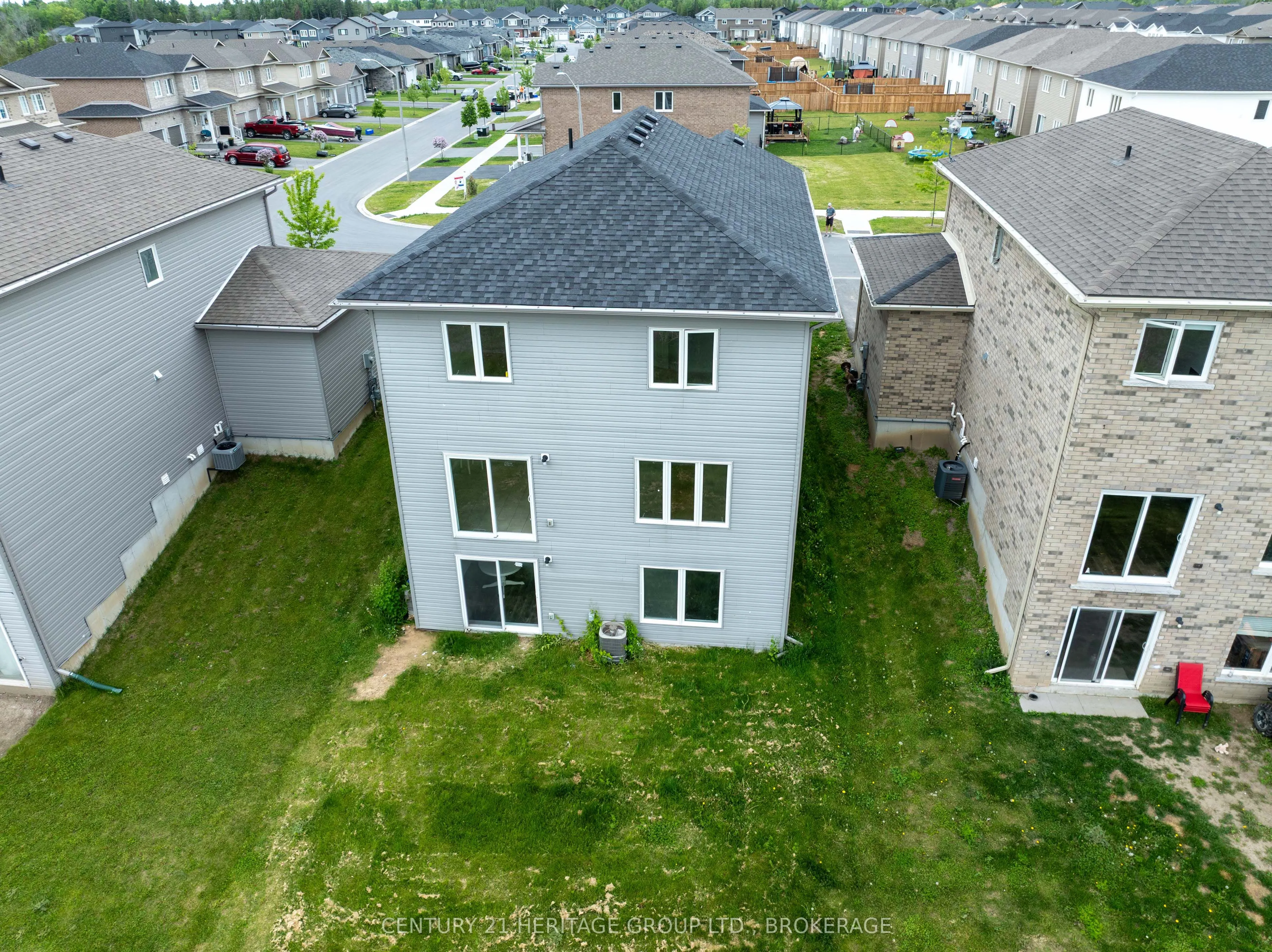 104 Brennan Crescent