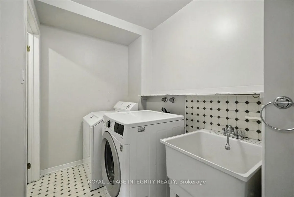 17 Columbus Avenue