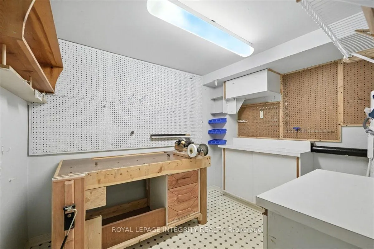 17 Columbus Avenue