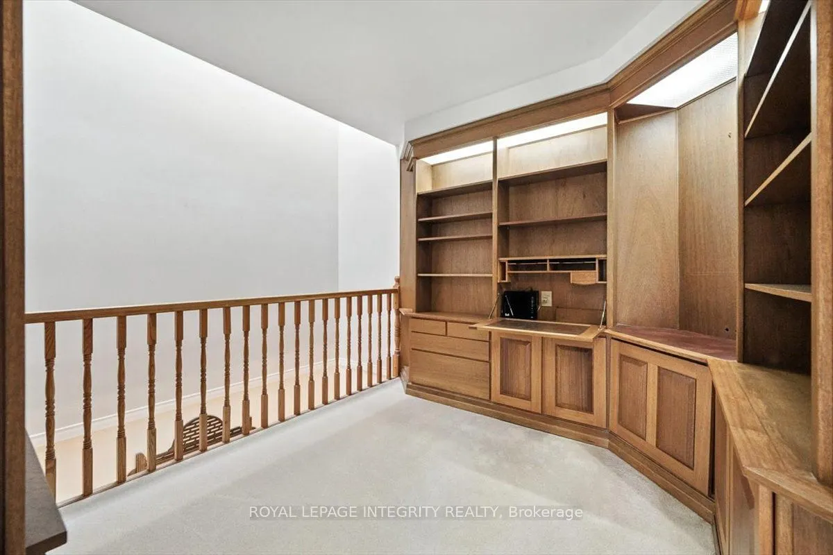 17 Columbus Avenue