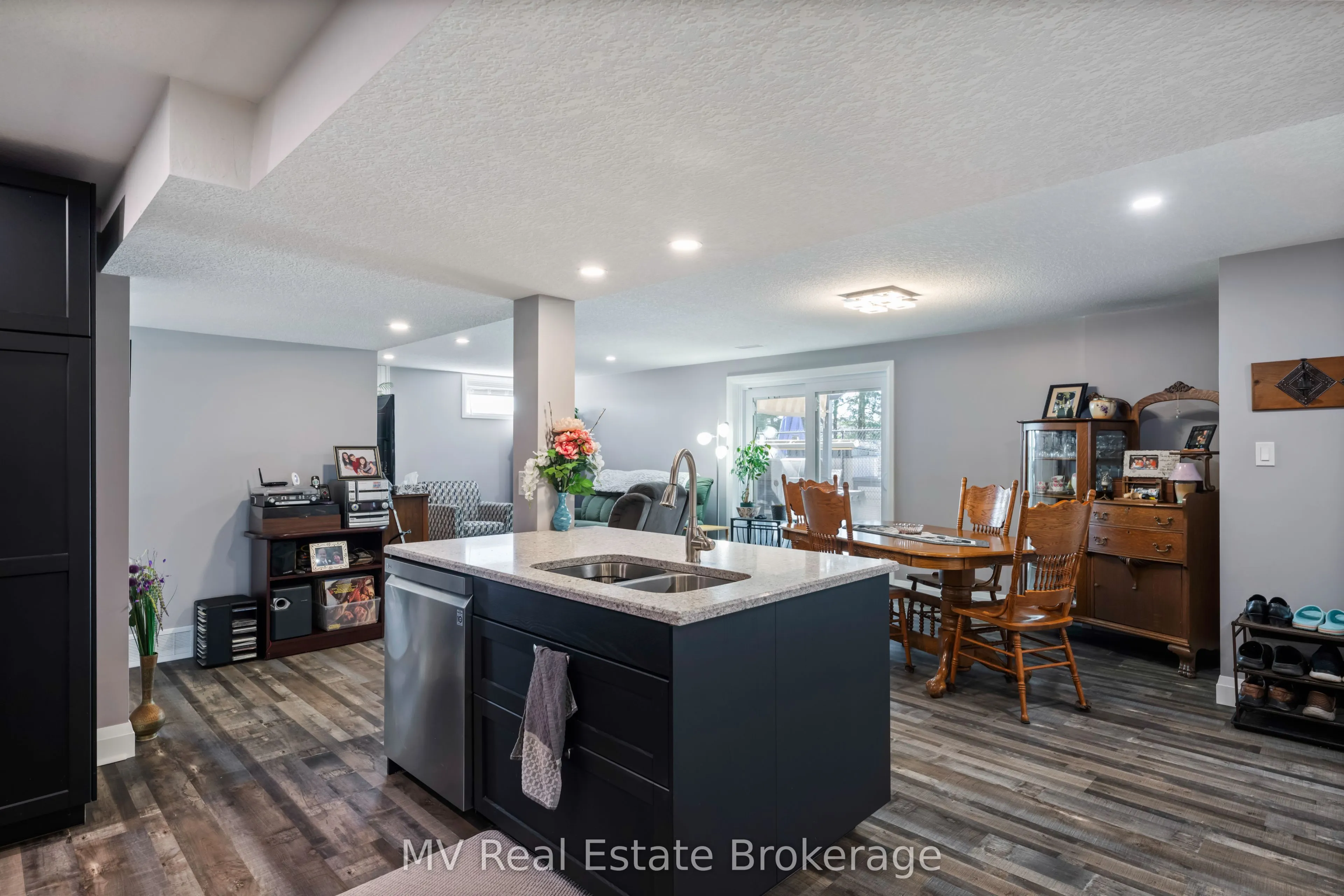 8378 Wellington Road 22 S