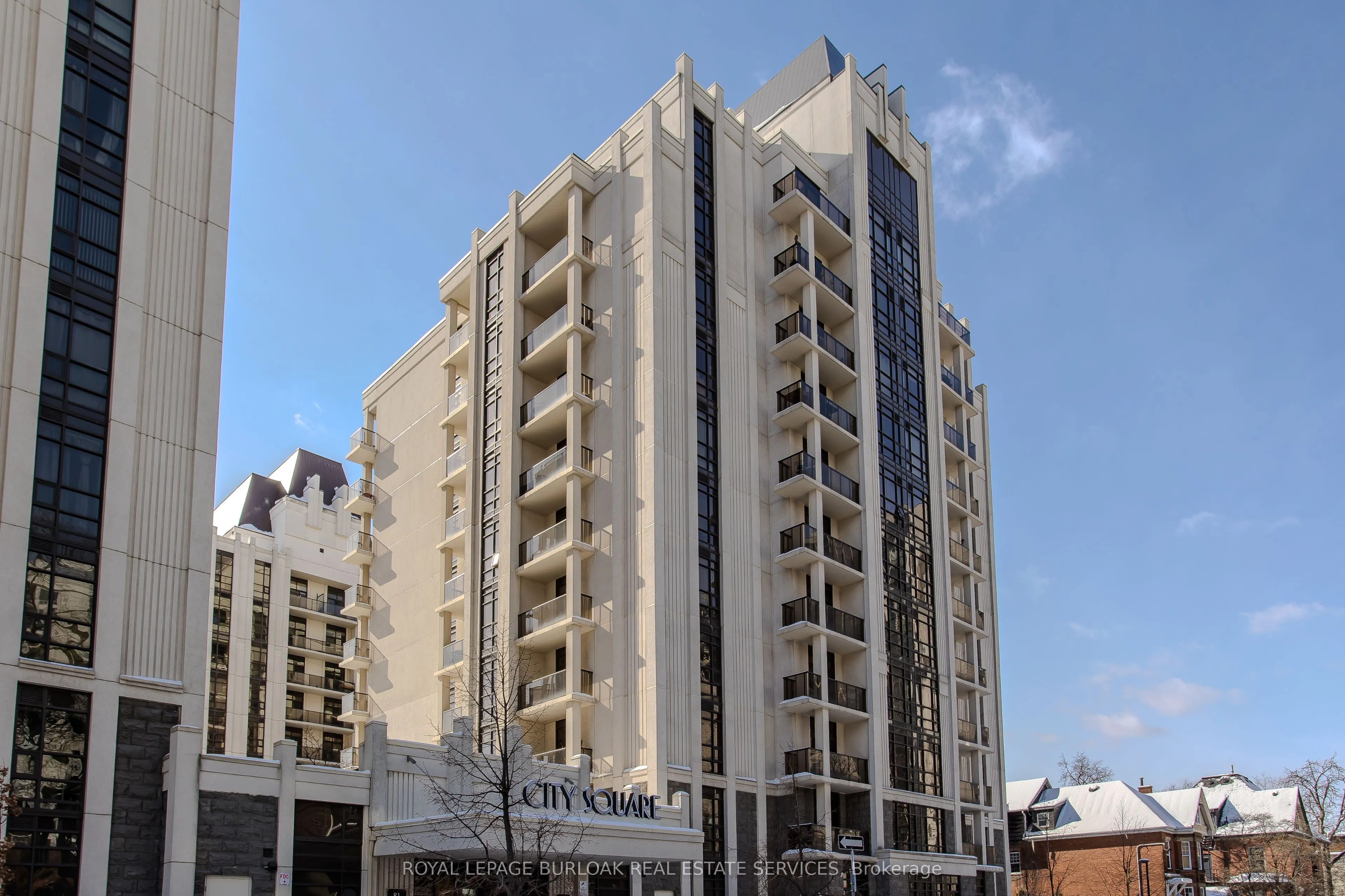 85 Robinson Street, #103