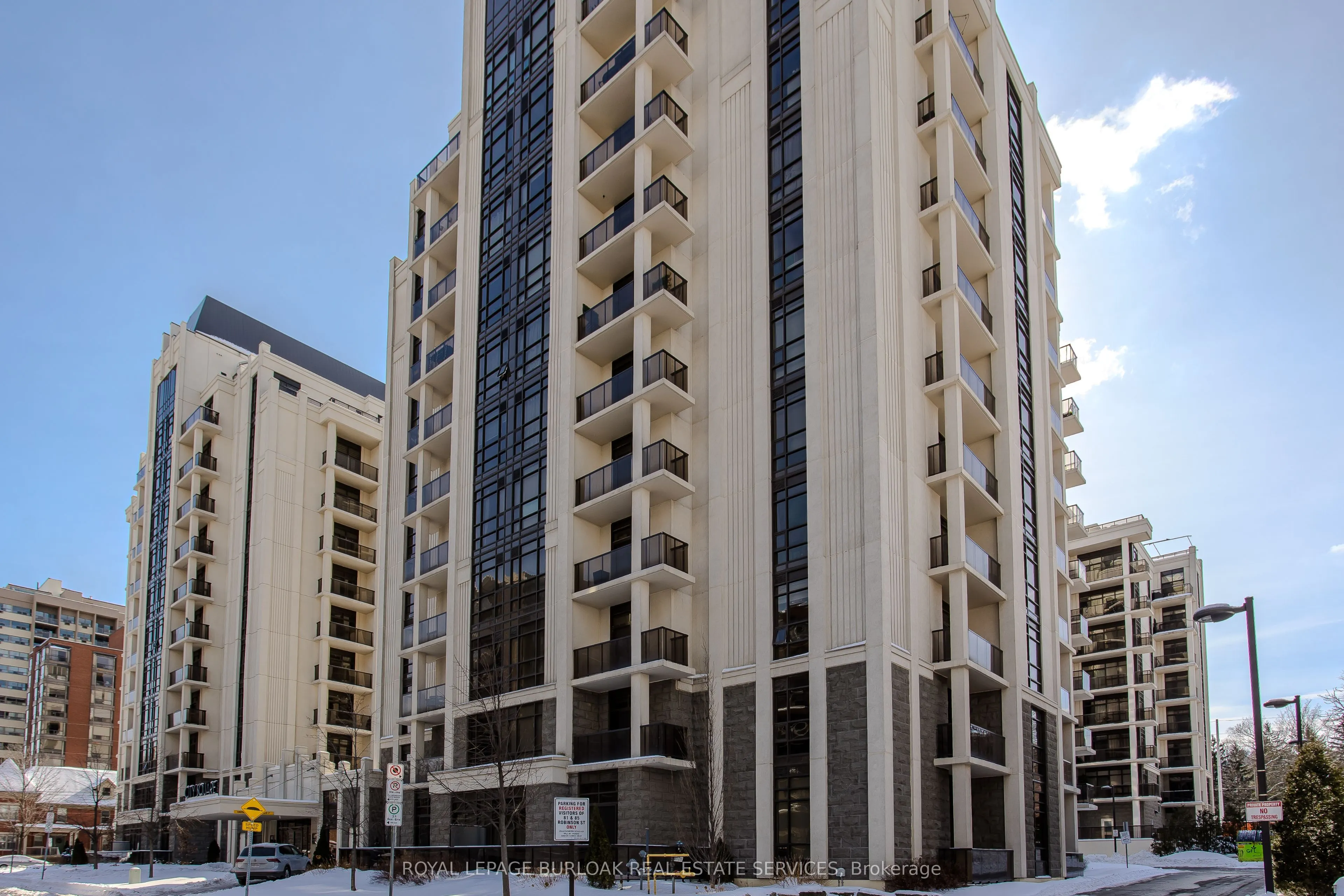 85 Robinson Street, #103