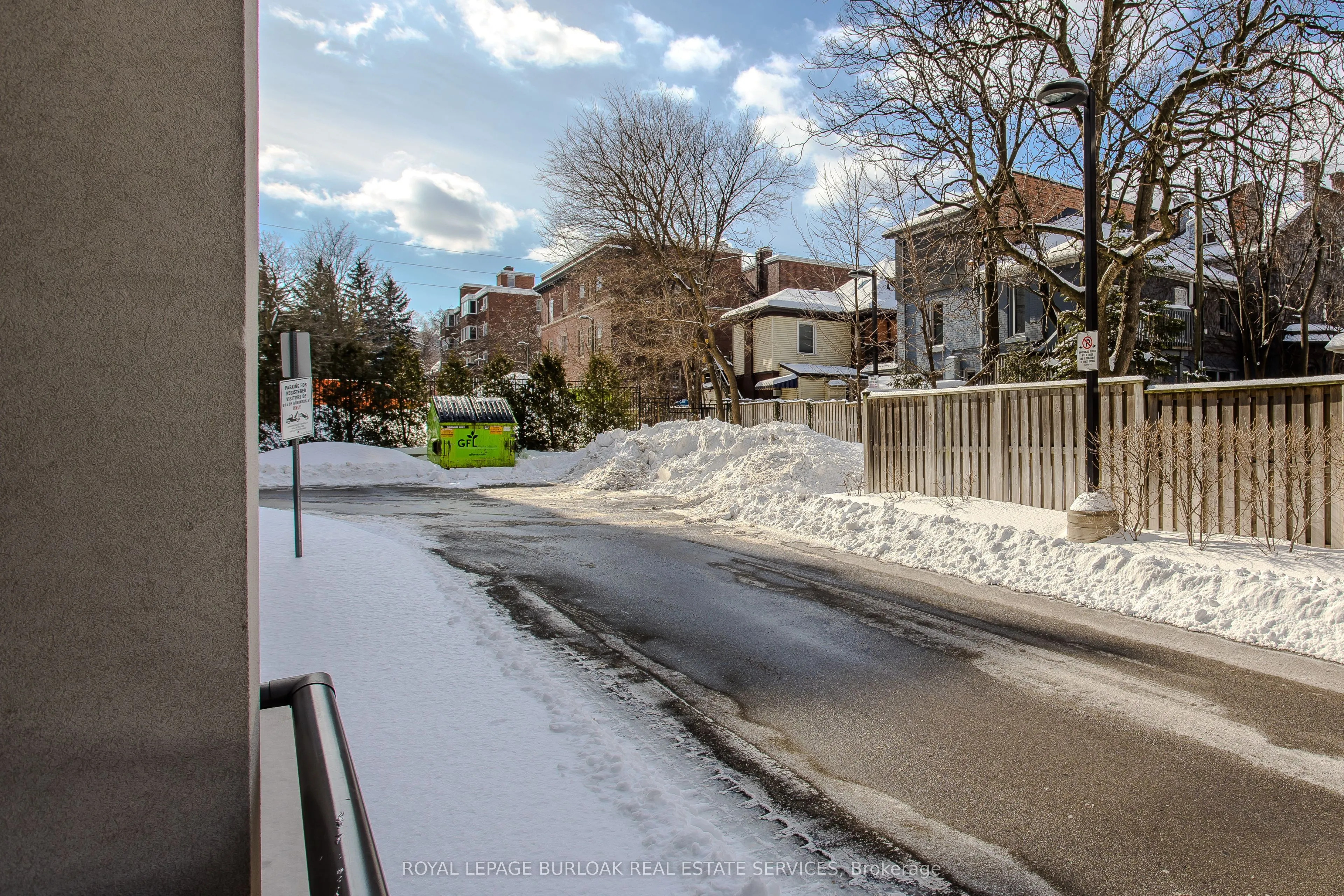 85 Robinson Street, #103