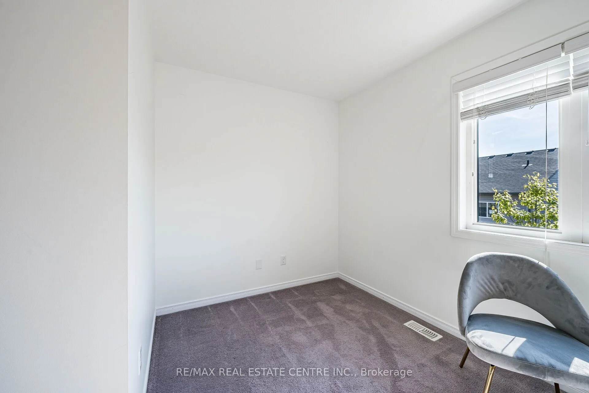 135 Hardcastle Drive, #99