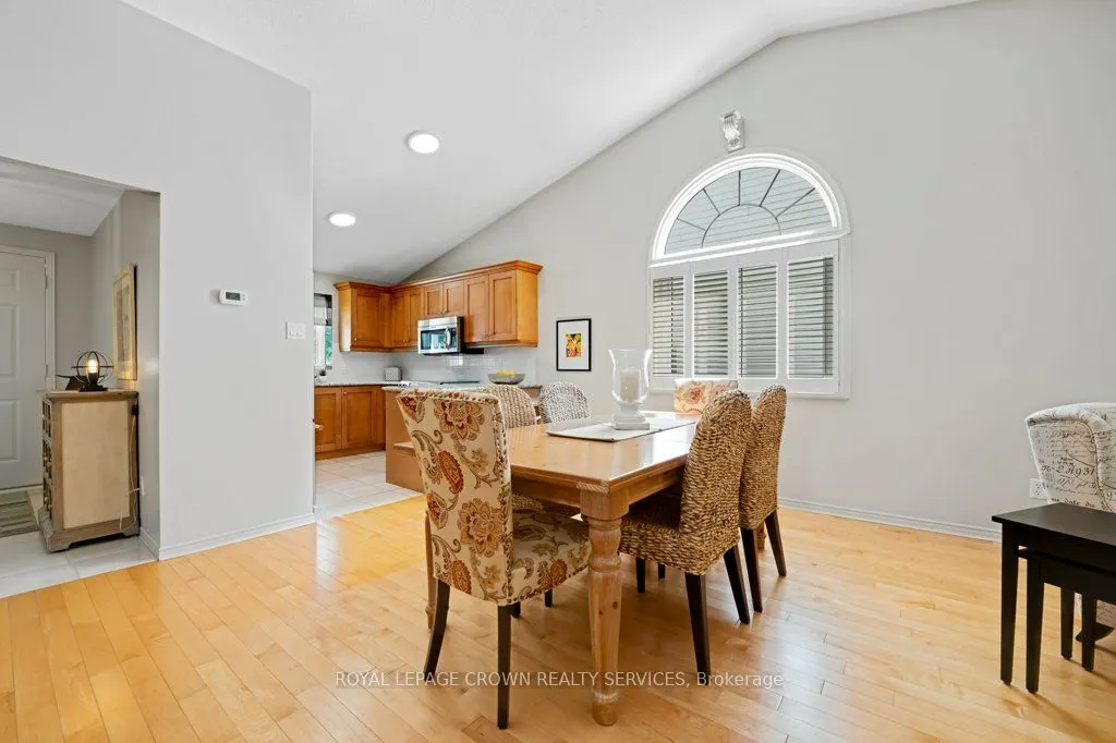15 Quinte Crescent, #6