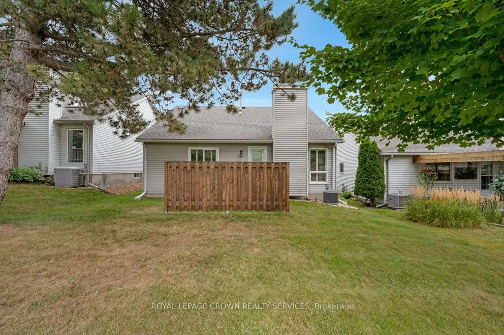 15 Quinte Crescent, #6