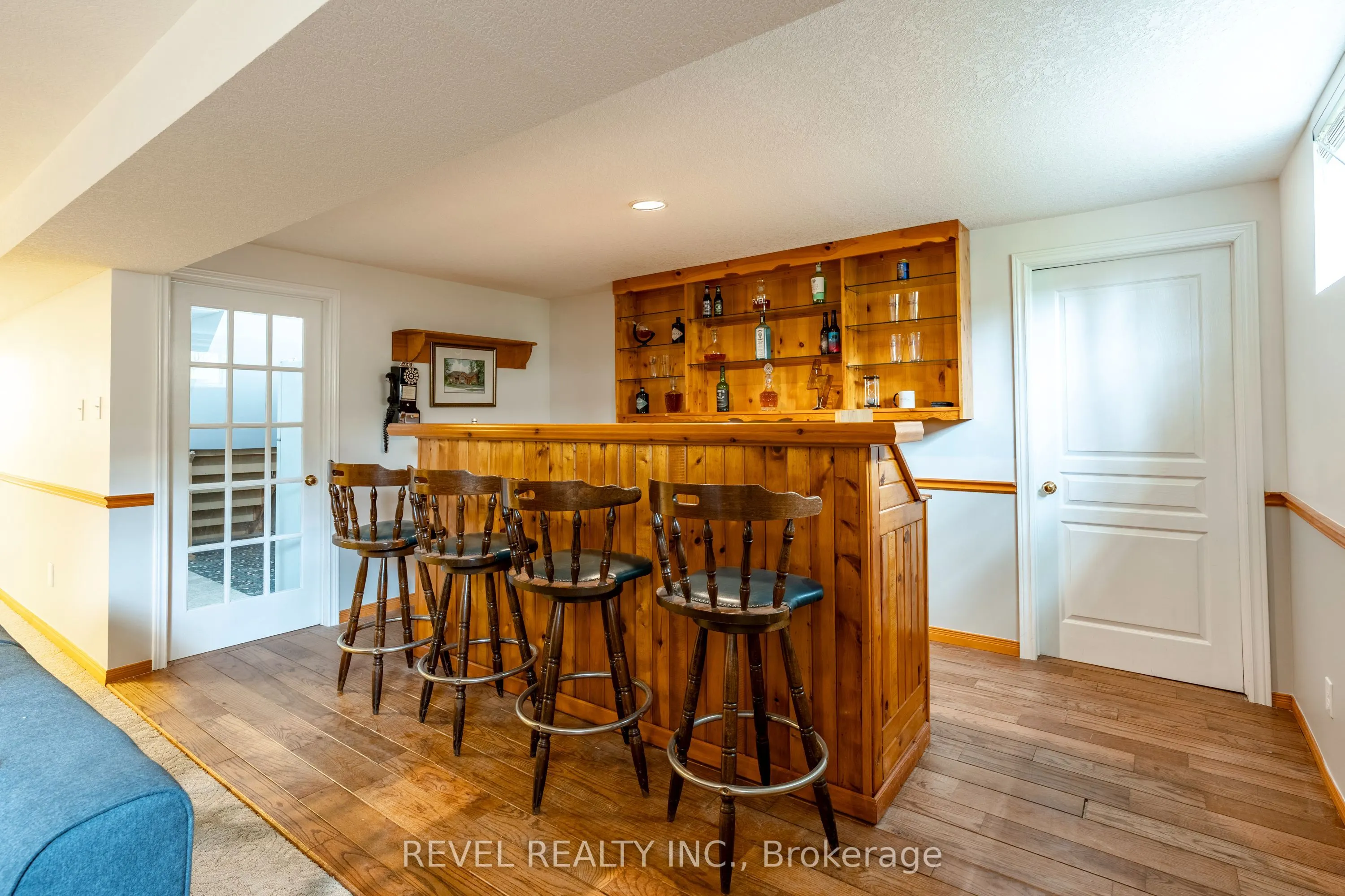632 Bayhampton Crescent