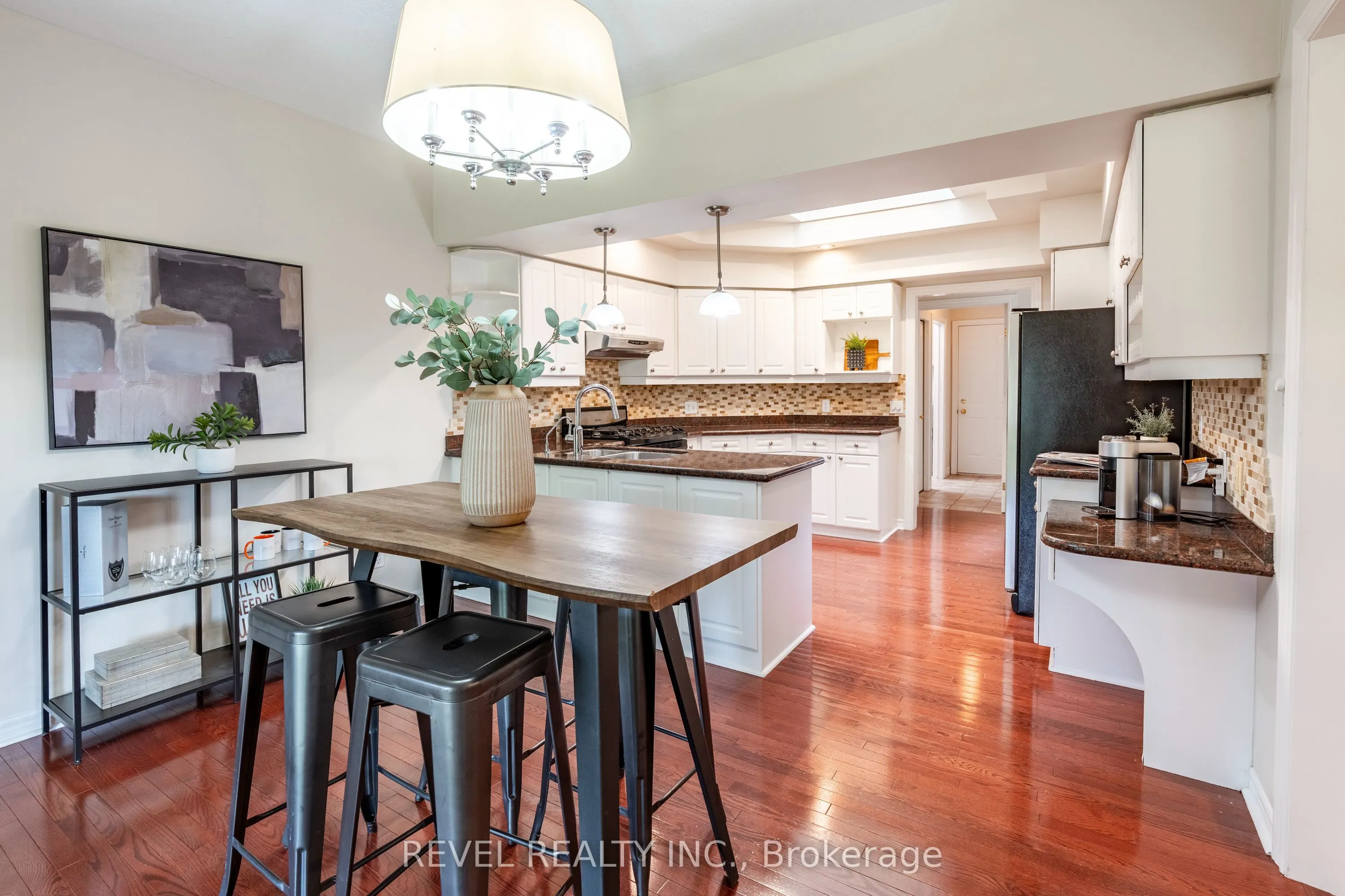 632 Bayhampton Crescent