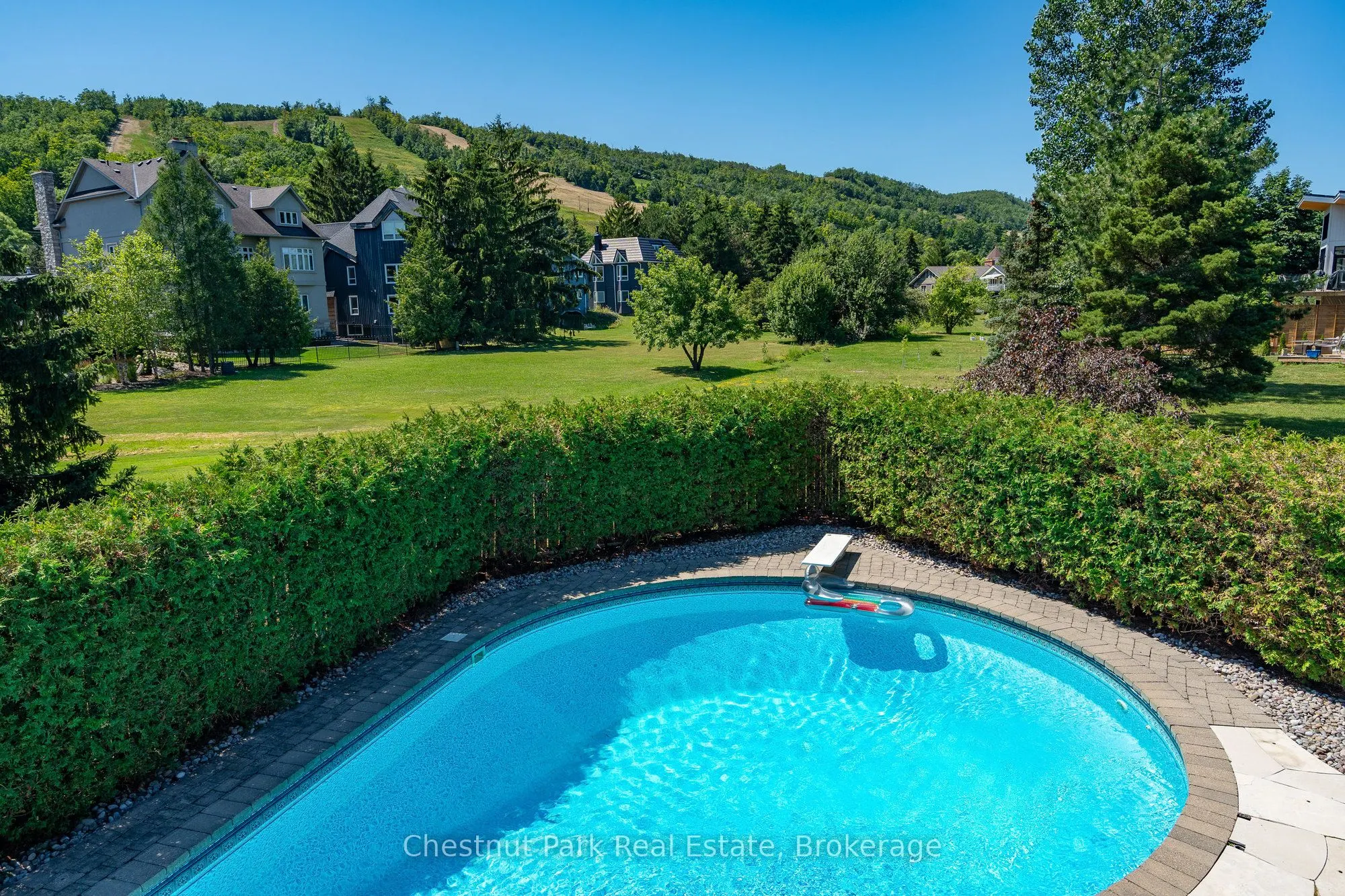 133 Carmichael Crescent