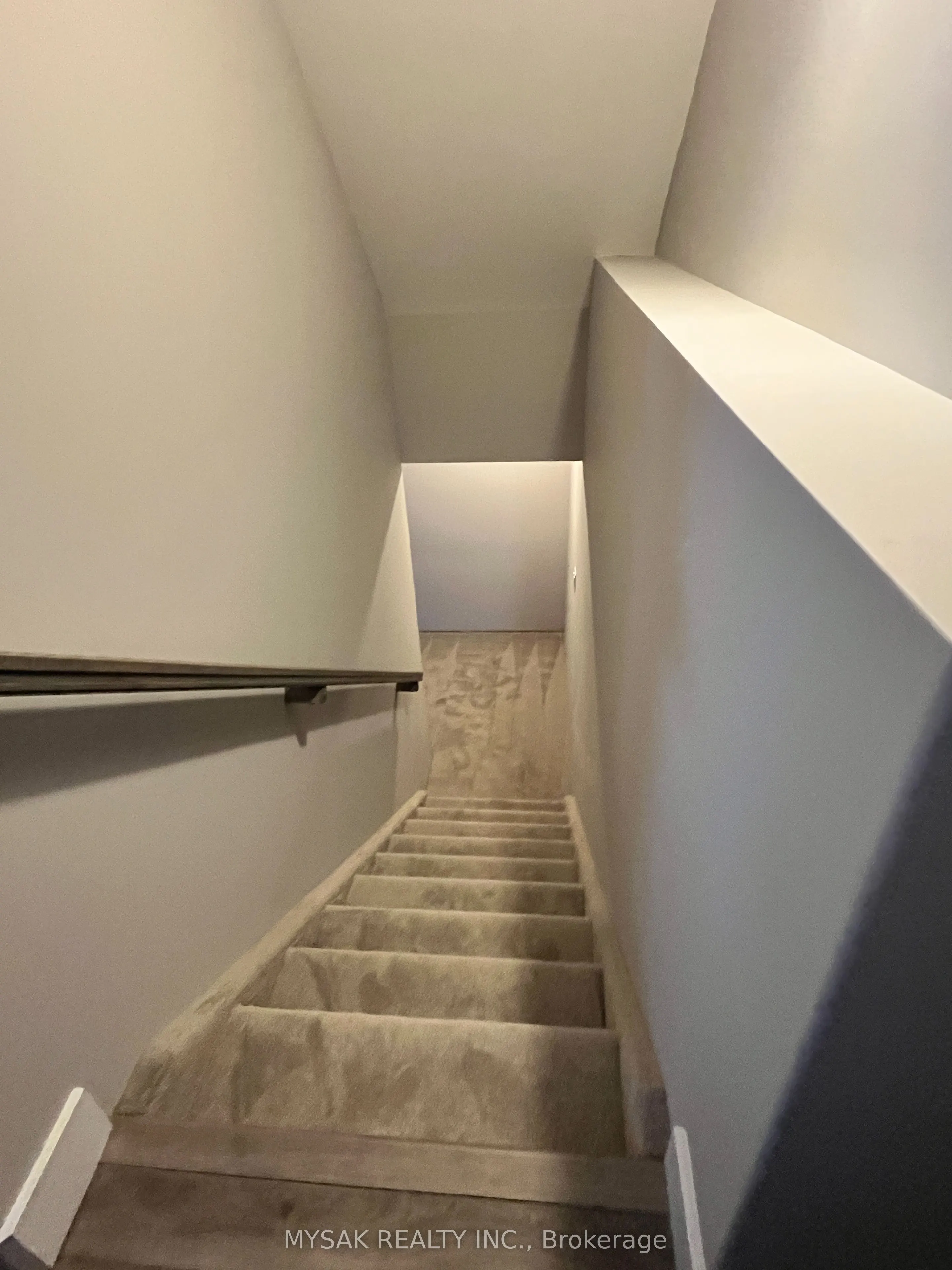 28 Rabbit Road