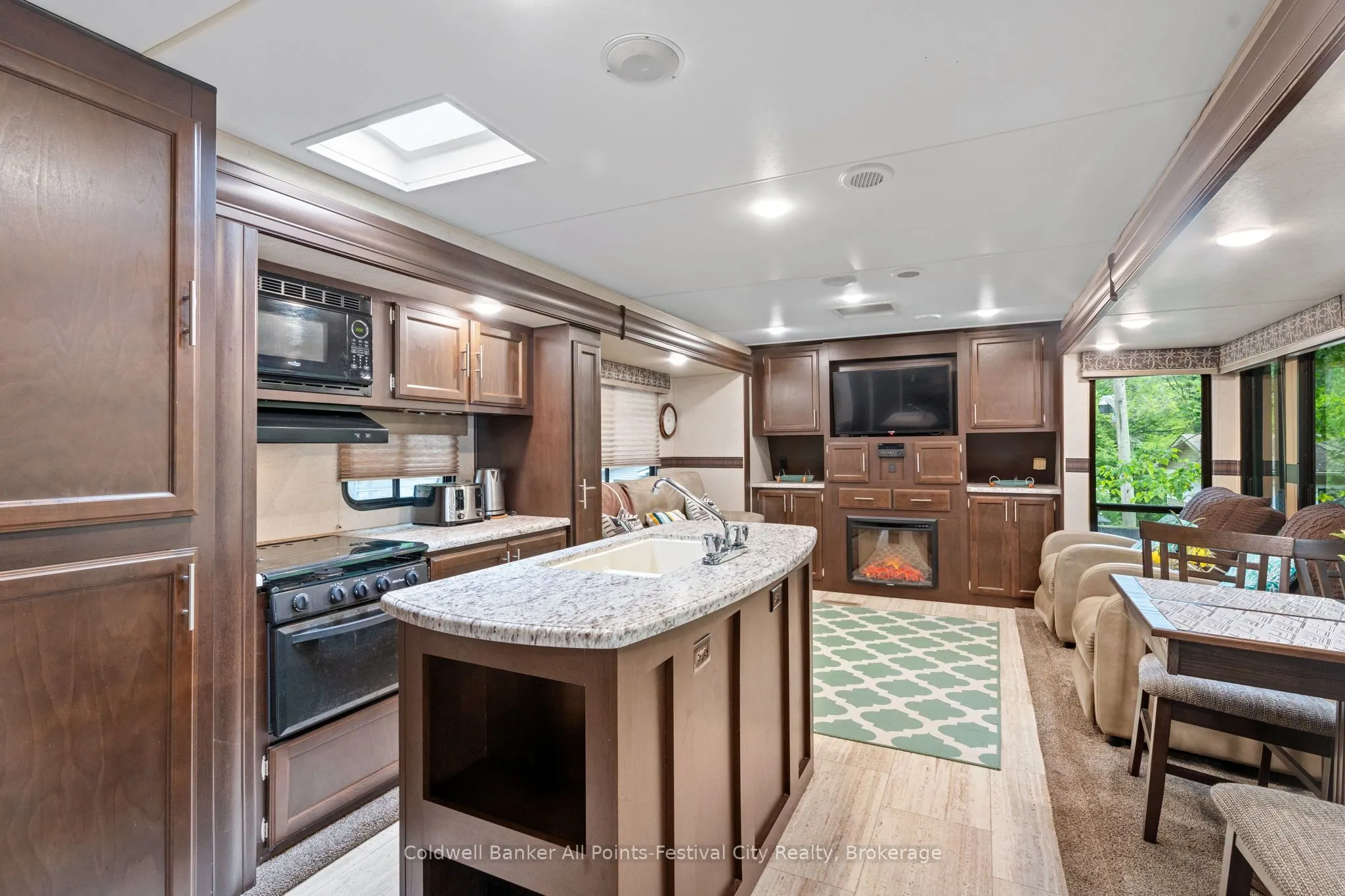 277 Shady Lane