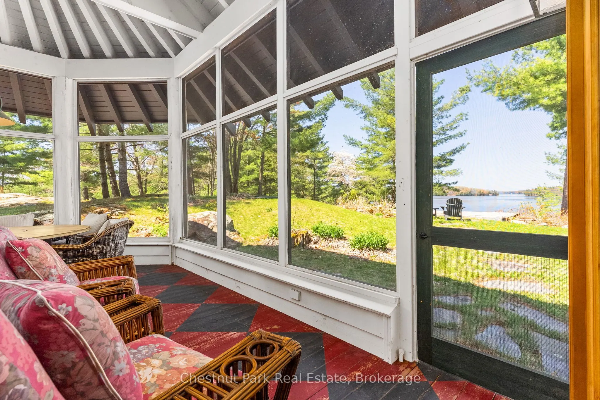 1 Onaway Island