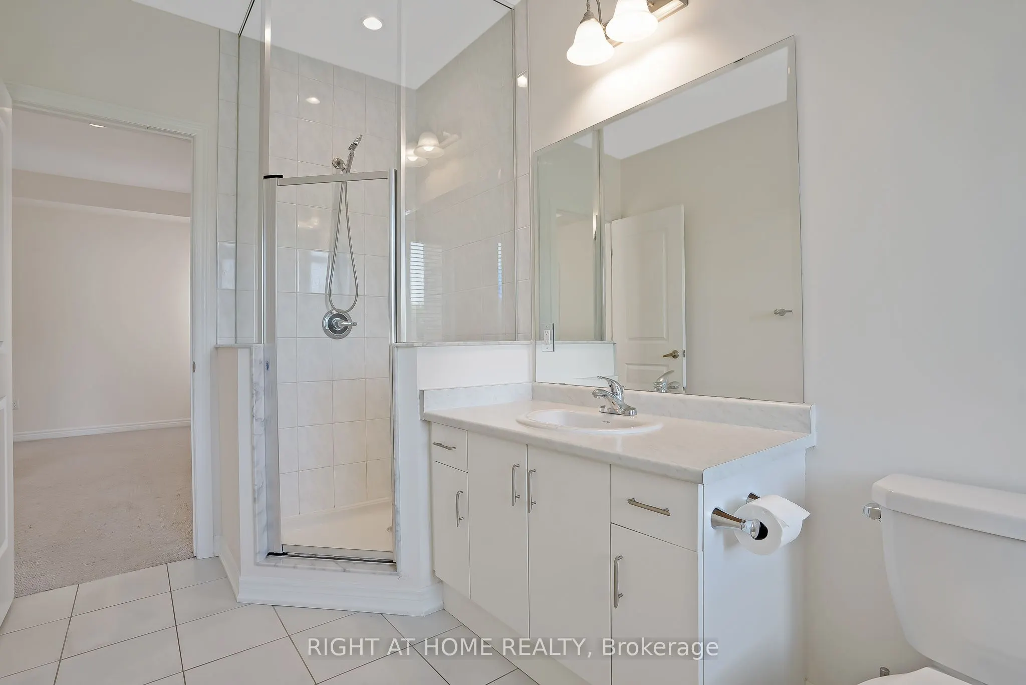 19 Robarts Drive