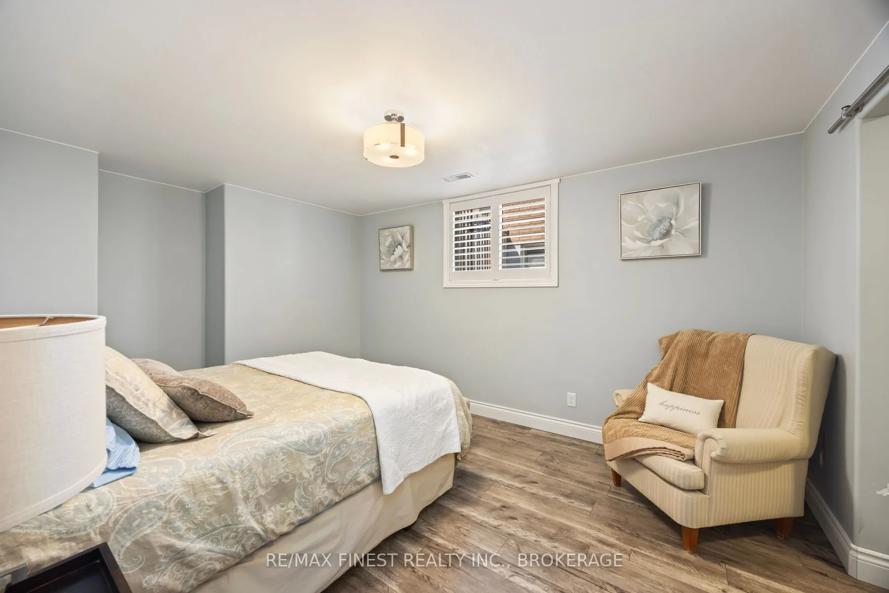 1231 Lisbon Place