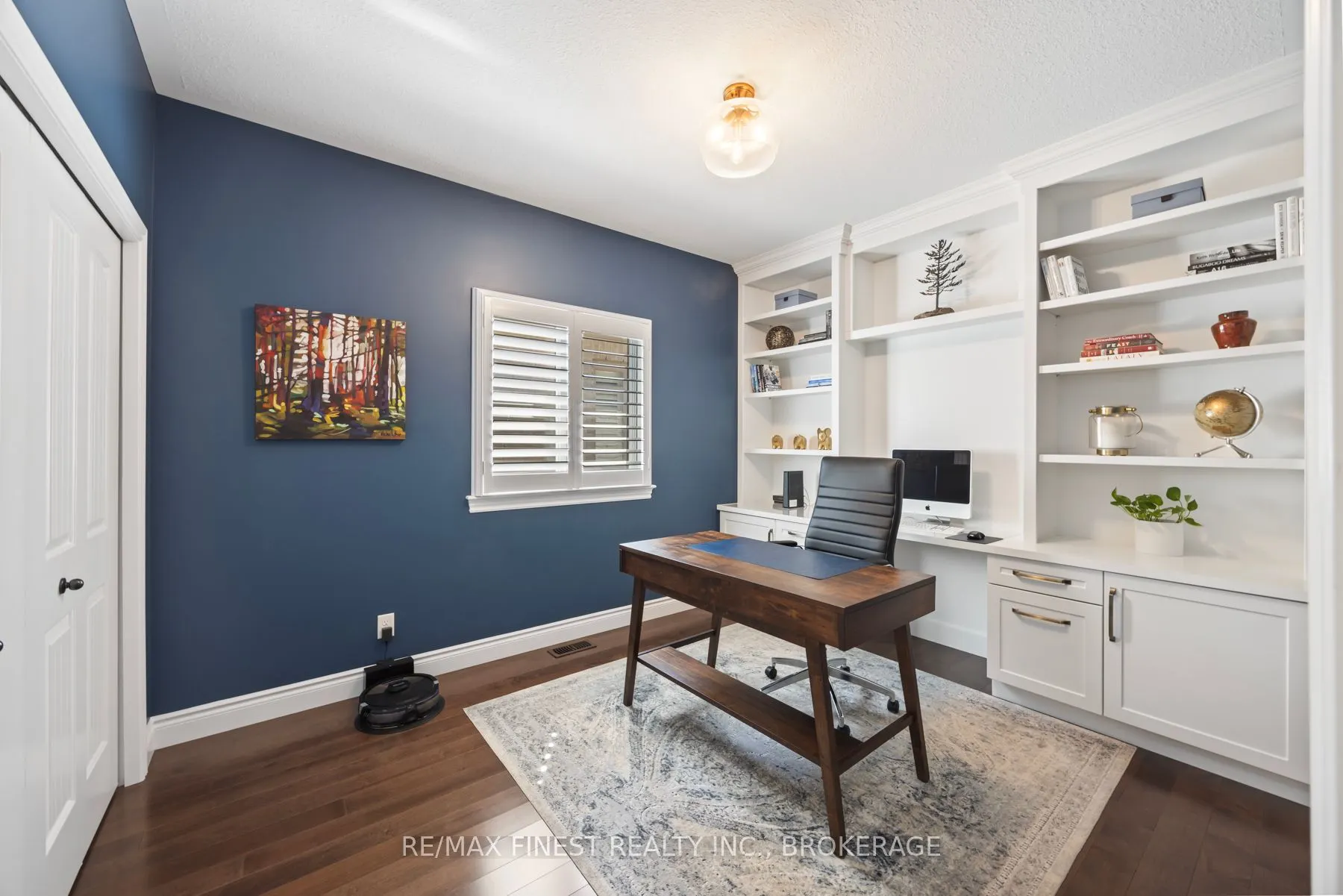 1231 Lisbon Place