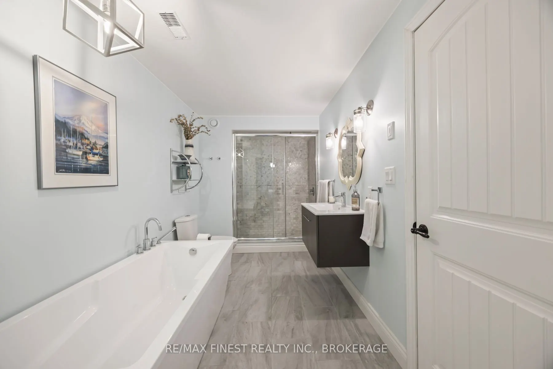 1231 Lisbon Place
