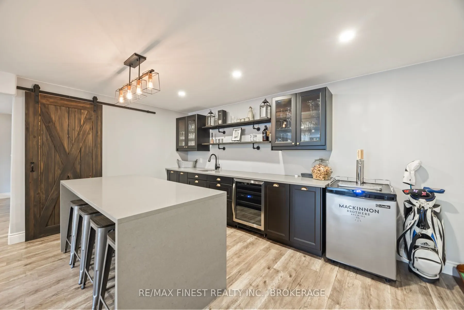 1231 Lisbon Place