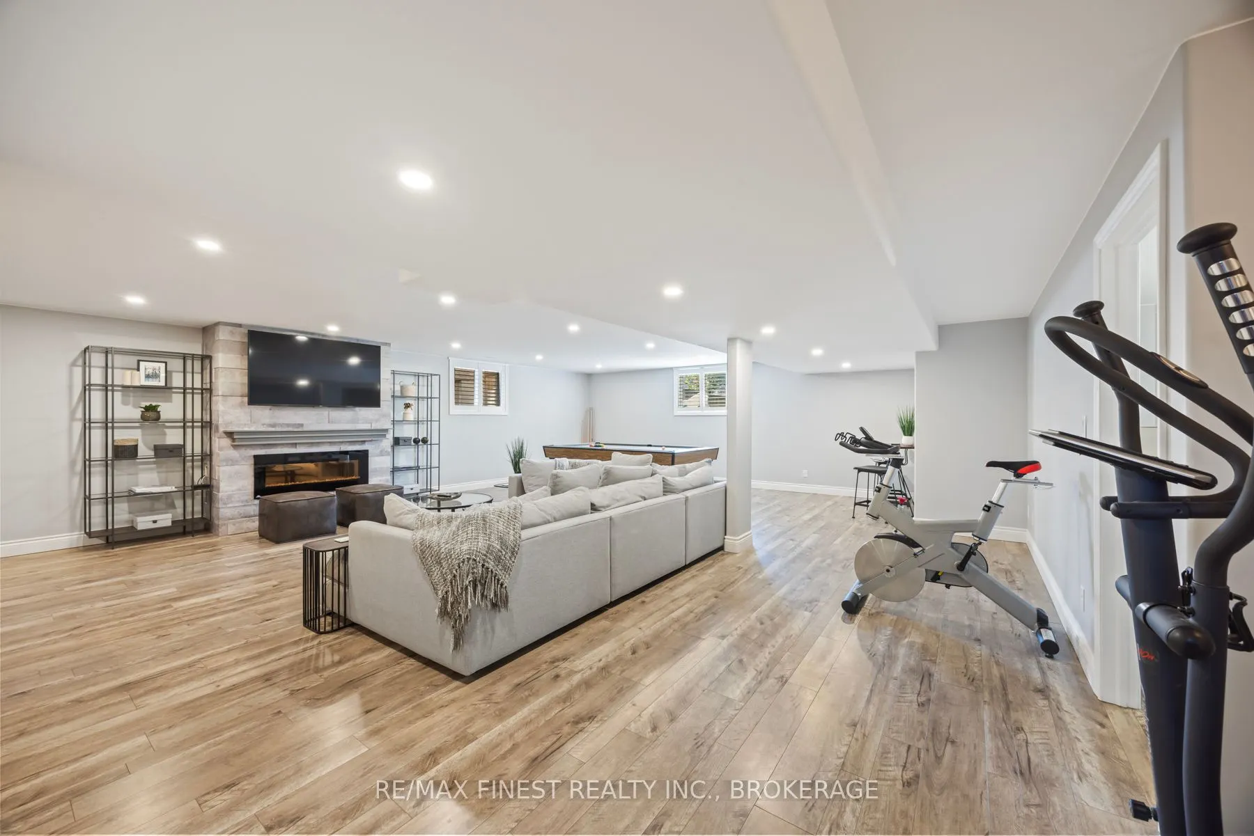 1231 Lisbon Place