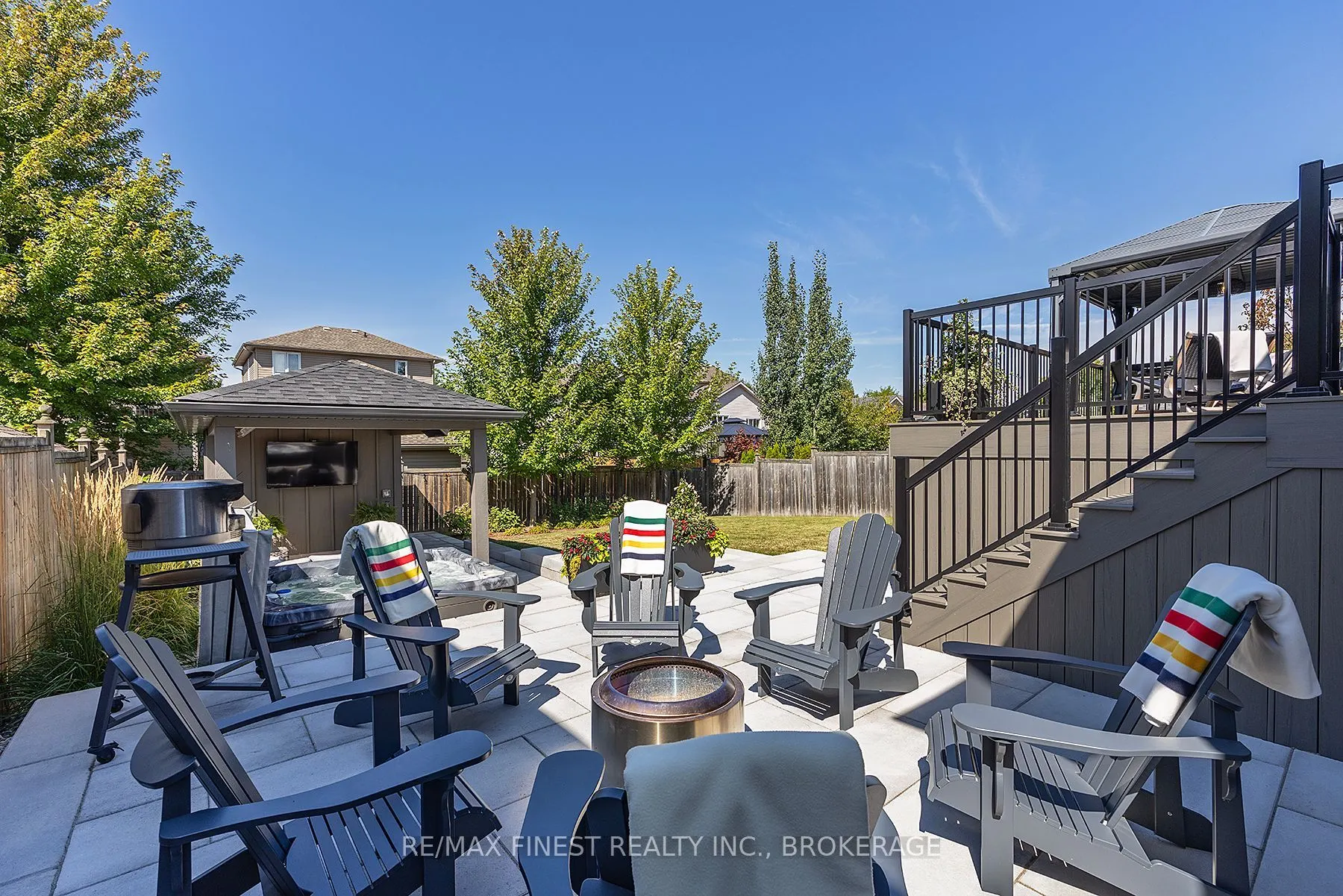 1231 Lisbon Place