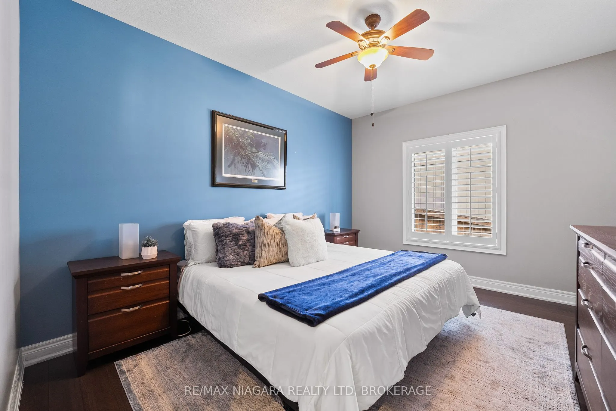 86 PARKSIDE Drive
