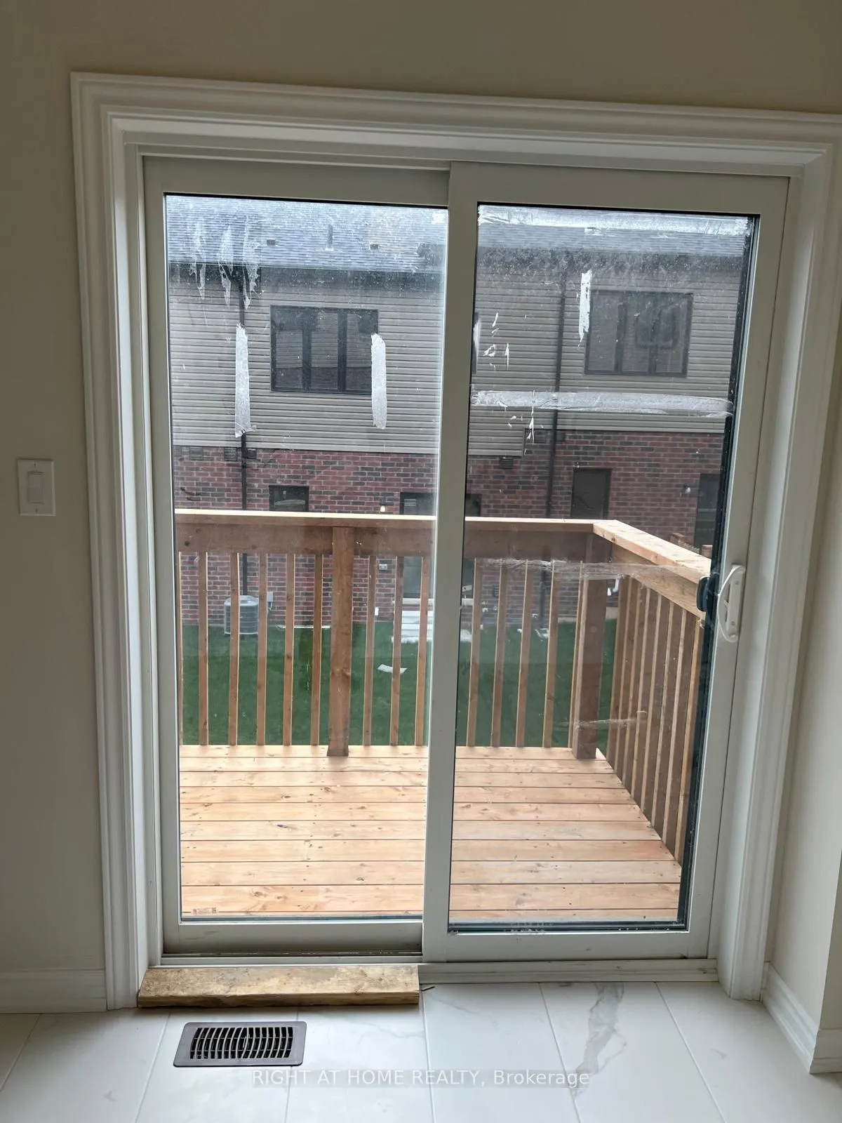 620 Colborne Street W, #60