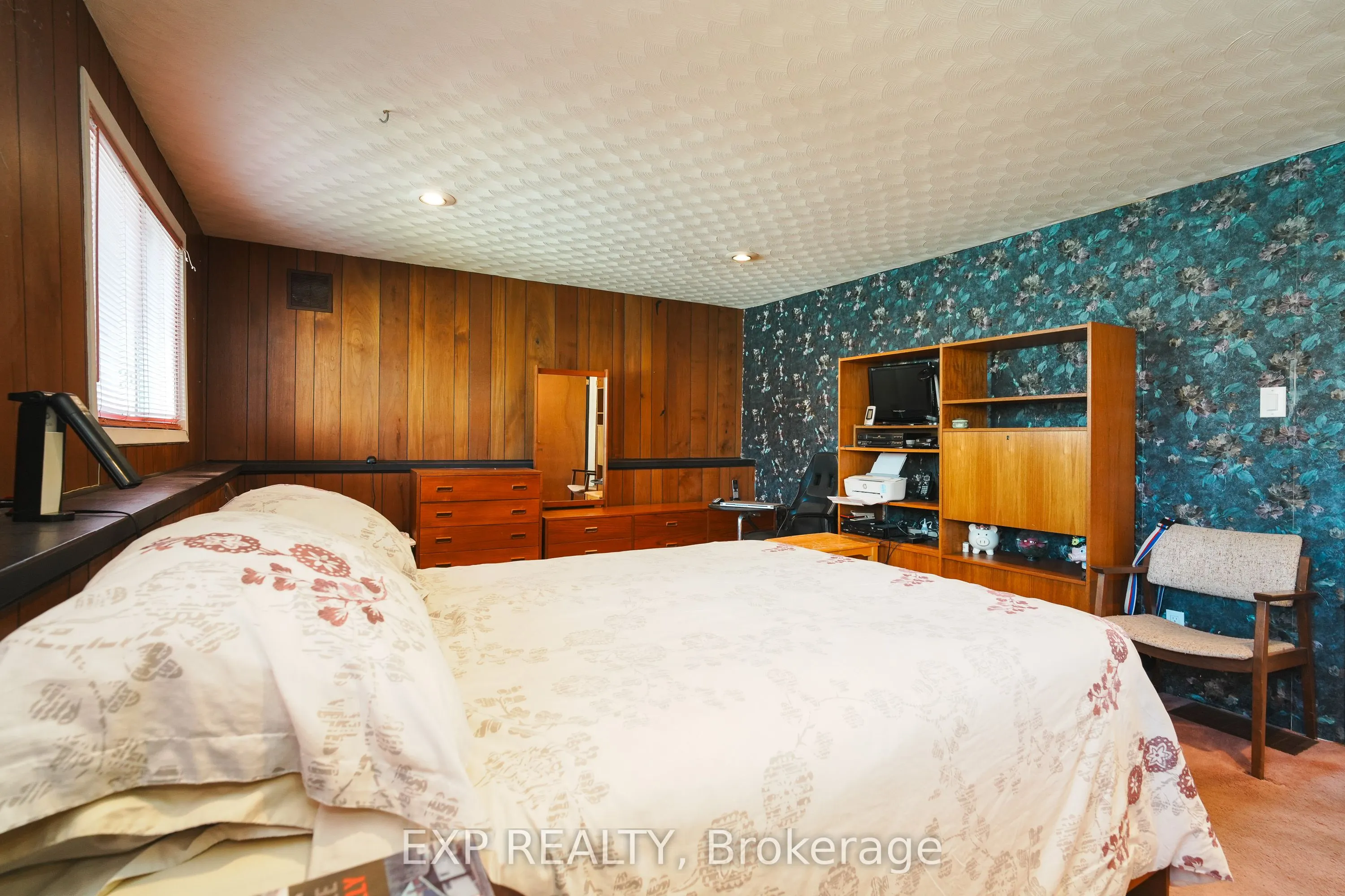 36 Keewatin Crescent