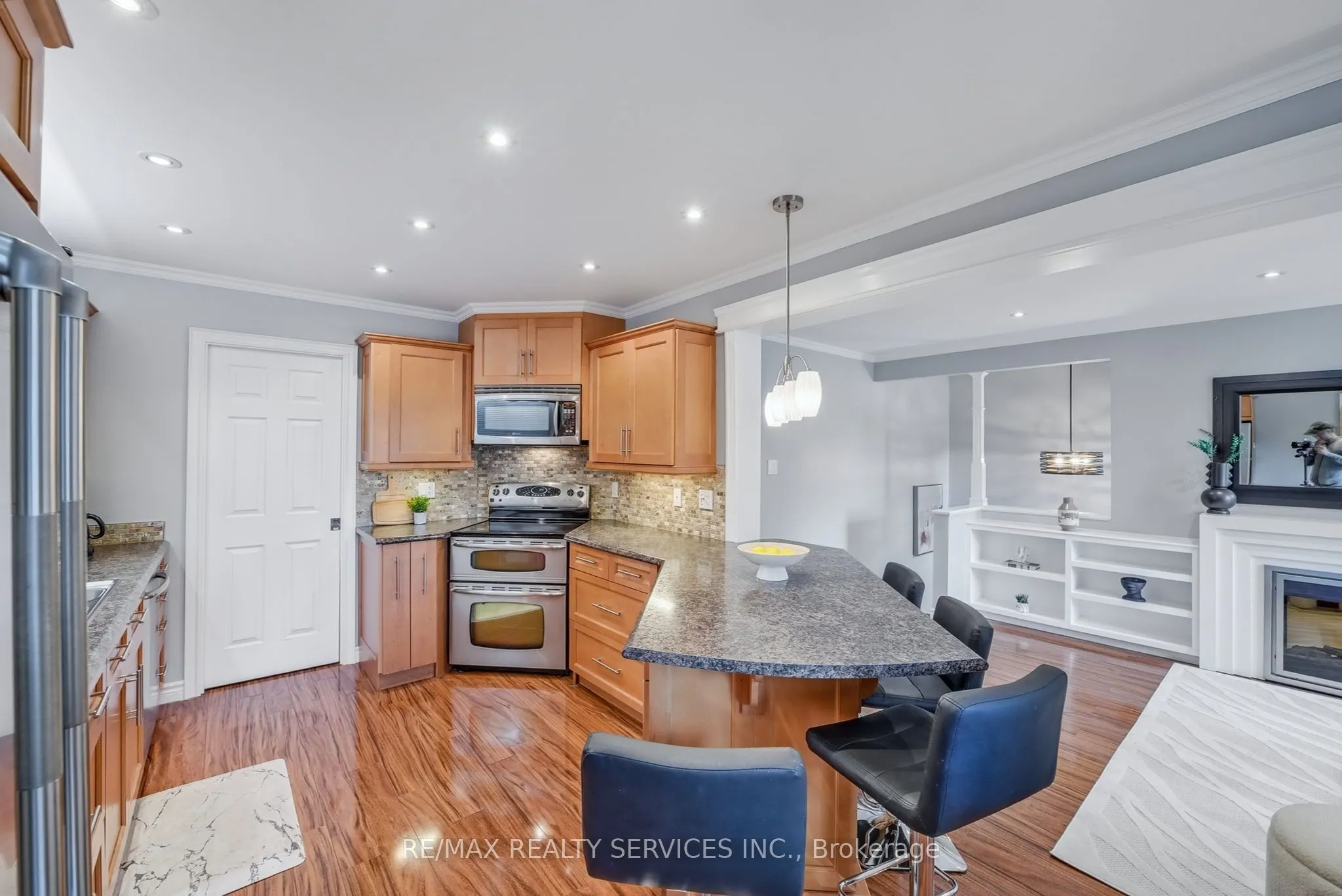 67 Westbury Crescent