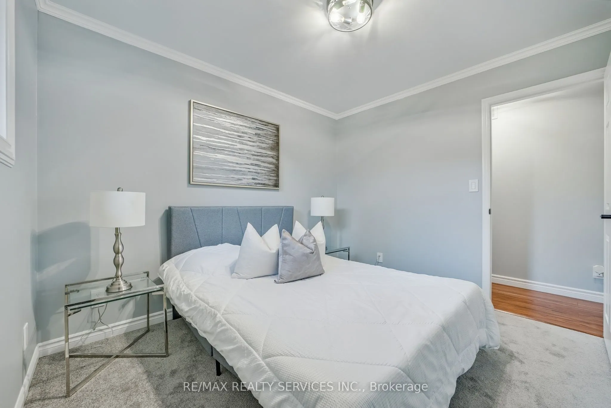 67 Westbury Crescent