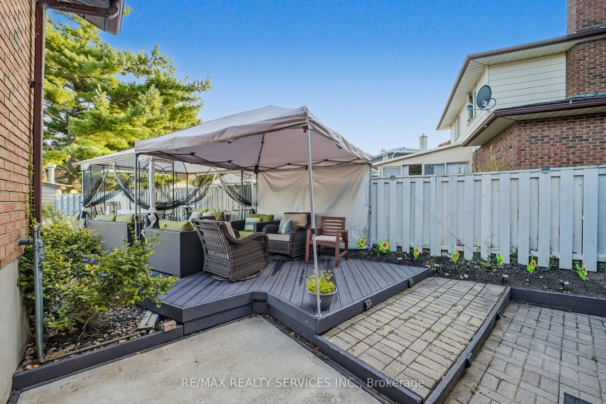 67 Westbury Crescent
