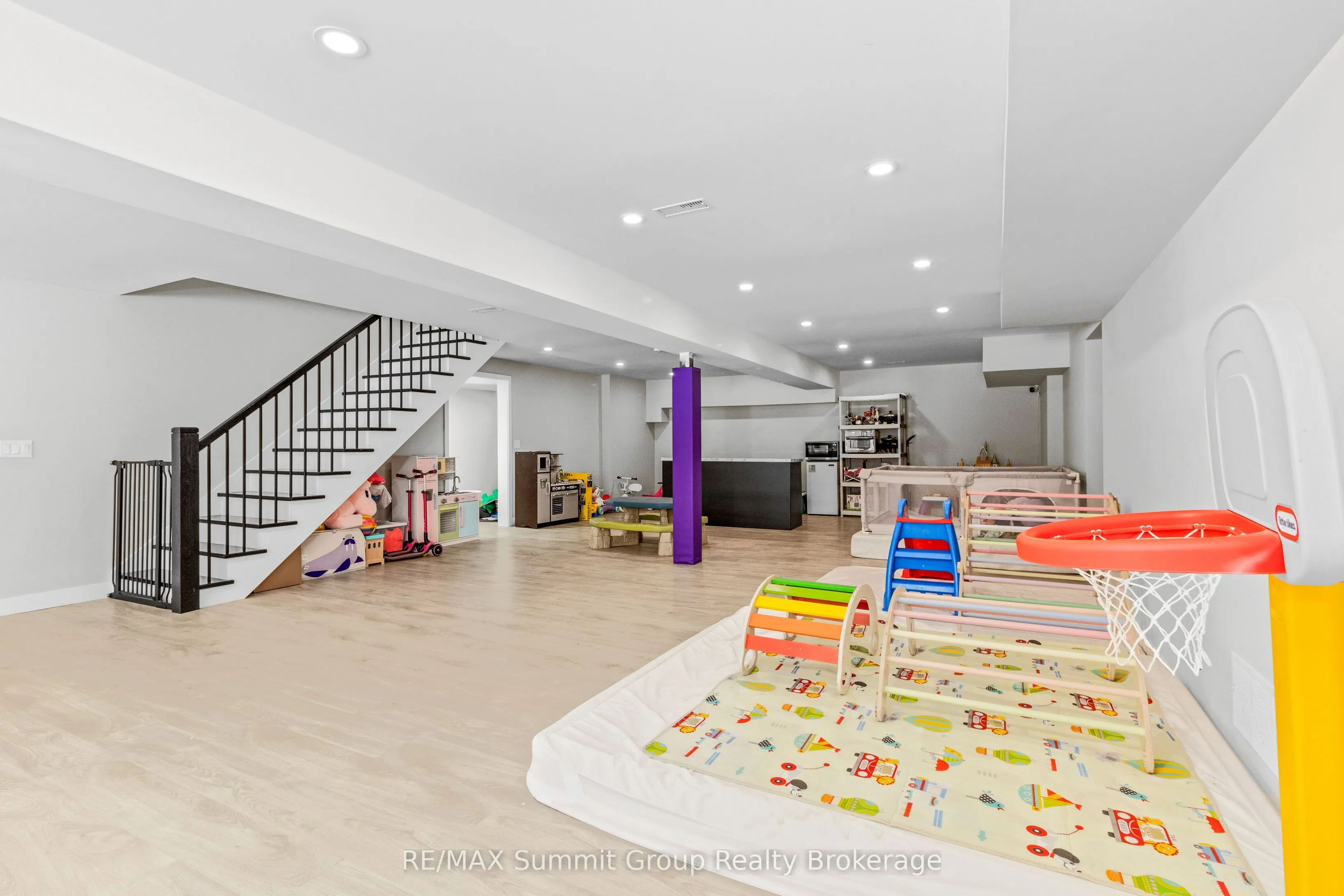 615690 Hamilton Lane