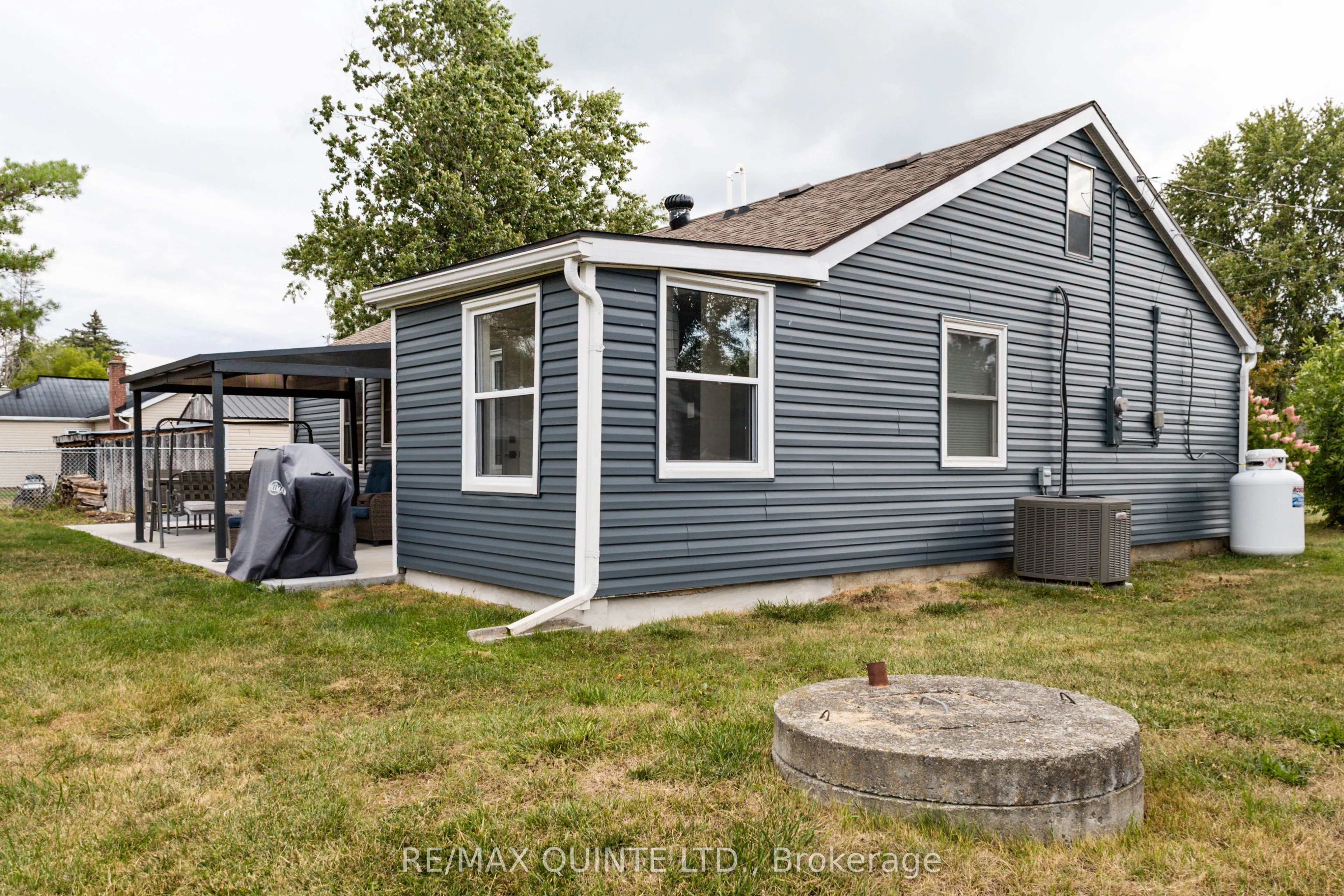 69 ASHLEY Street