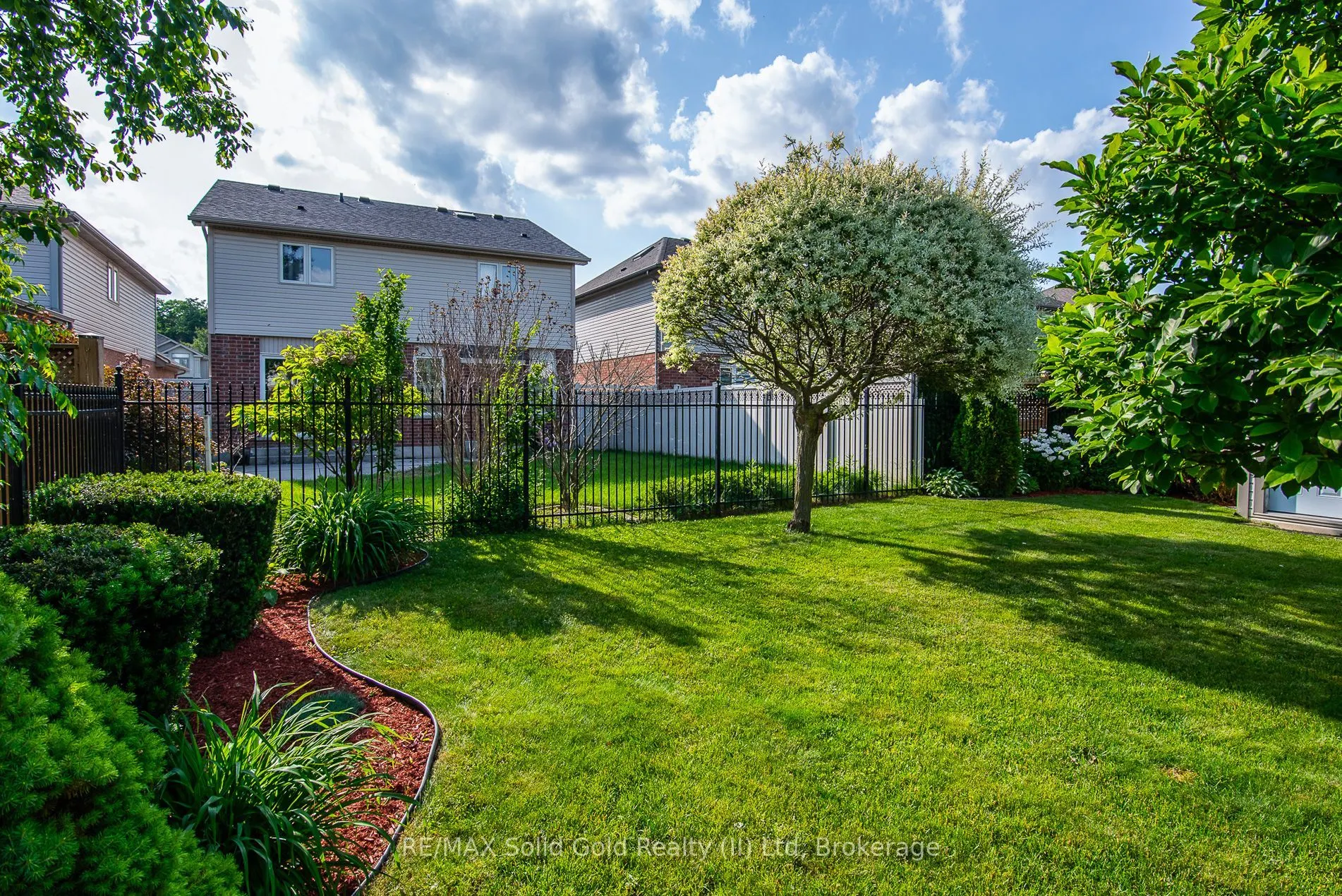 110 Deer Ridge Drive