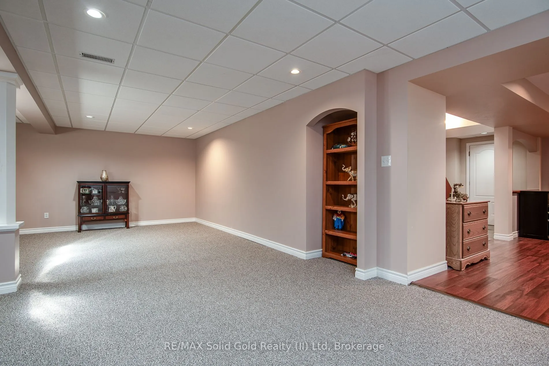 110 Deer Ridge Drive