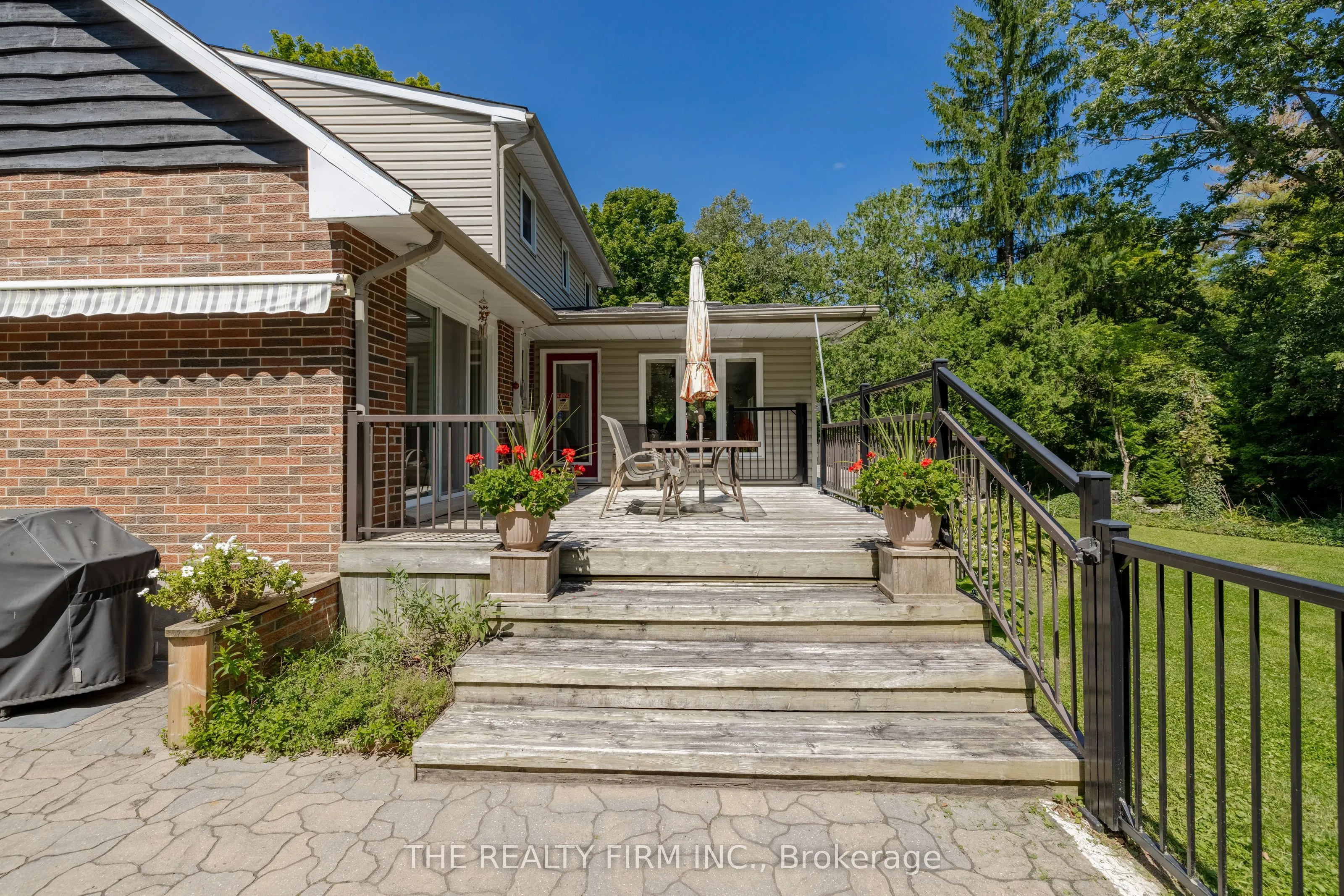 2294 Harris Road