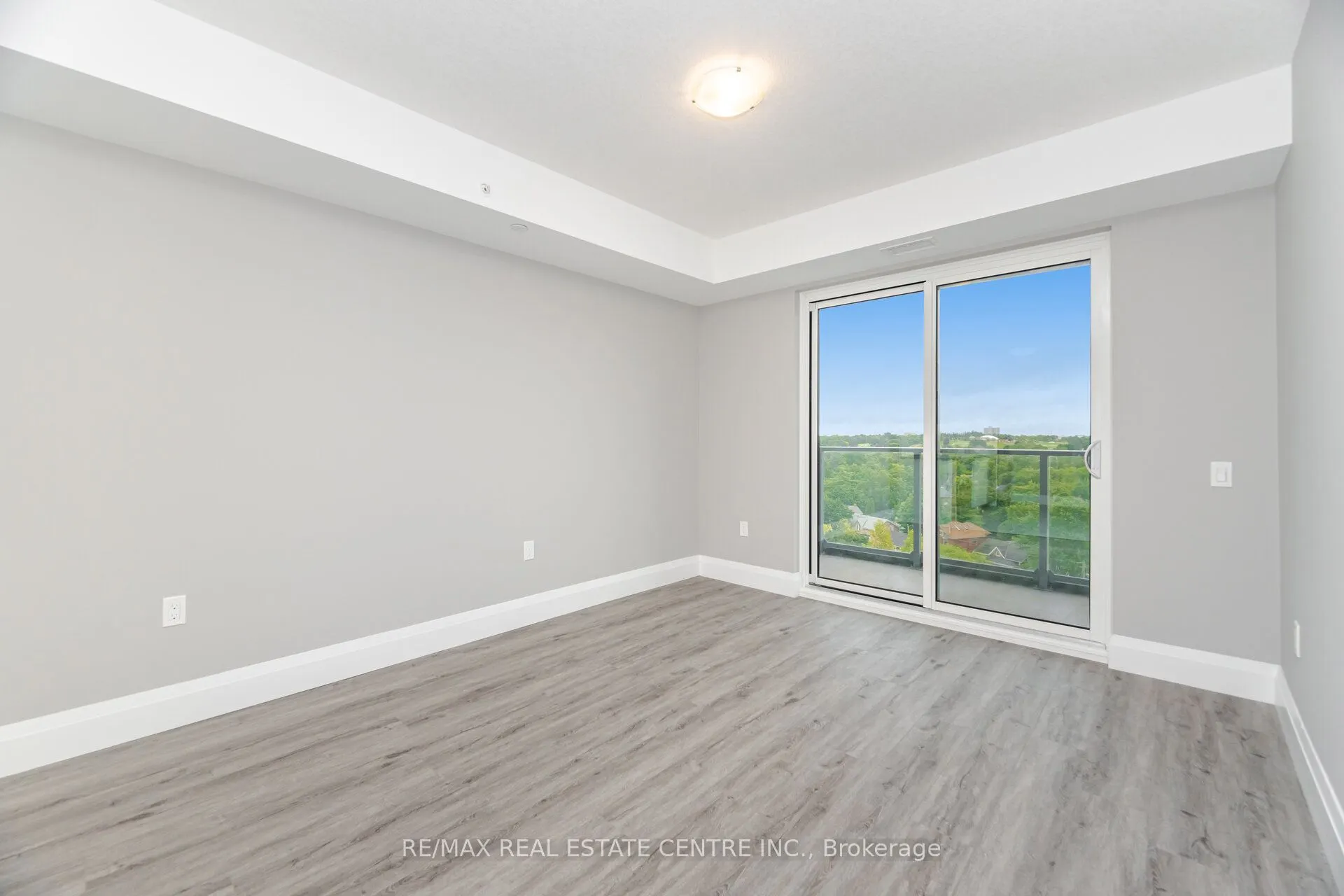93 Arthur Street South S, #1002