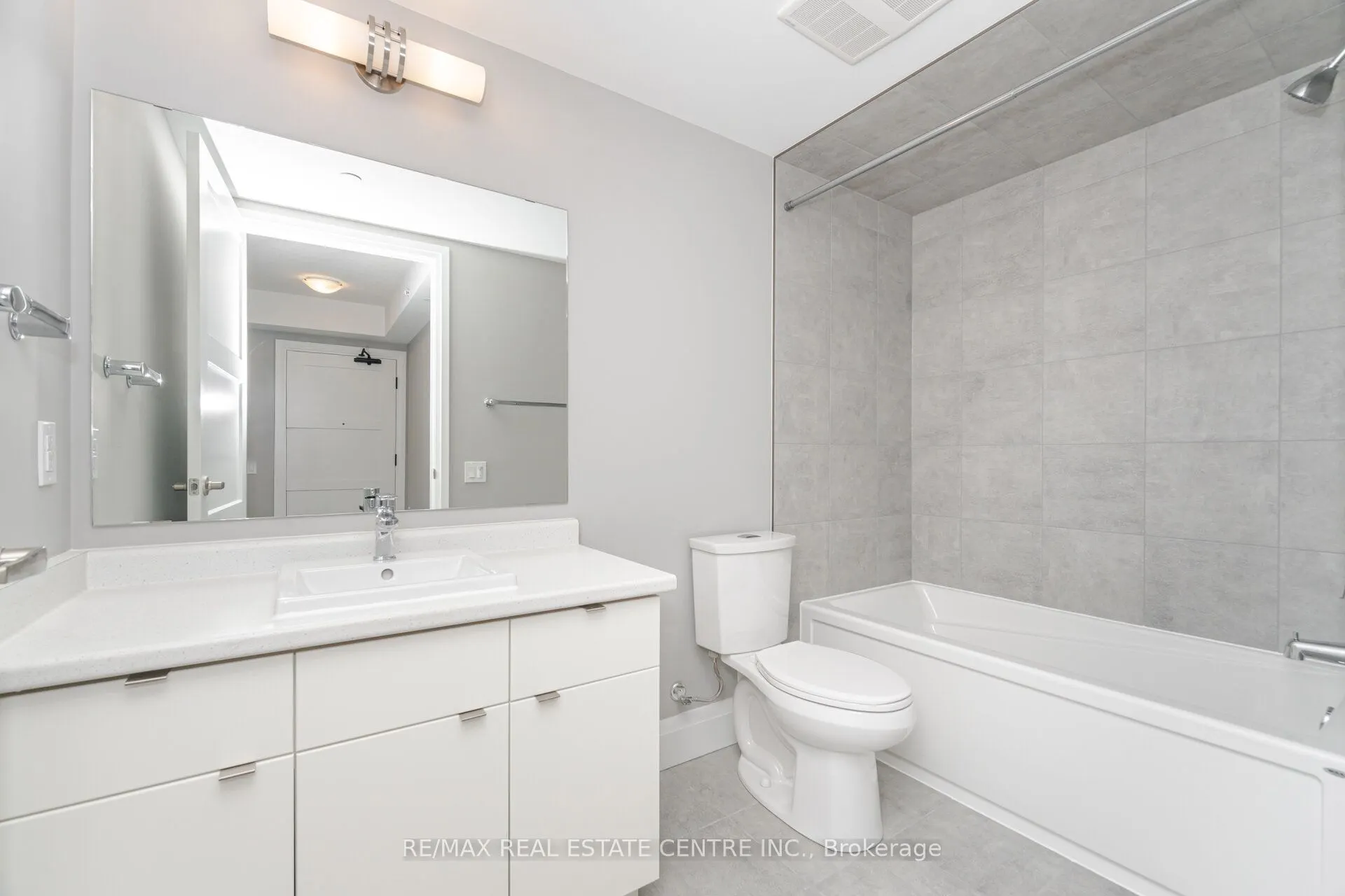 93 Arthur Street South S, #1002