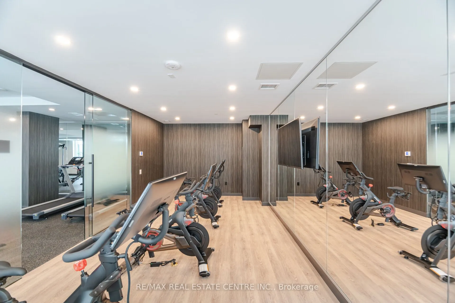 93 Arthur Street South S, #1002