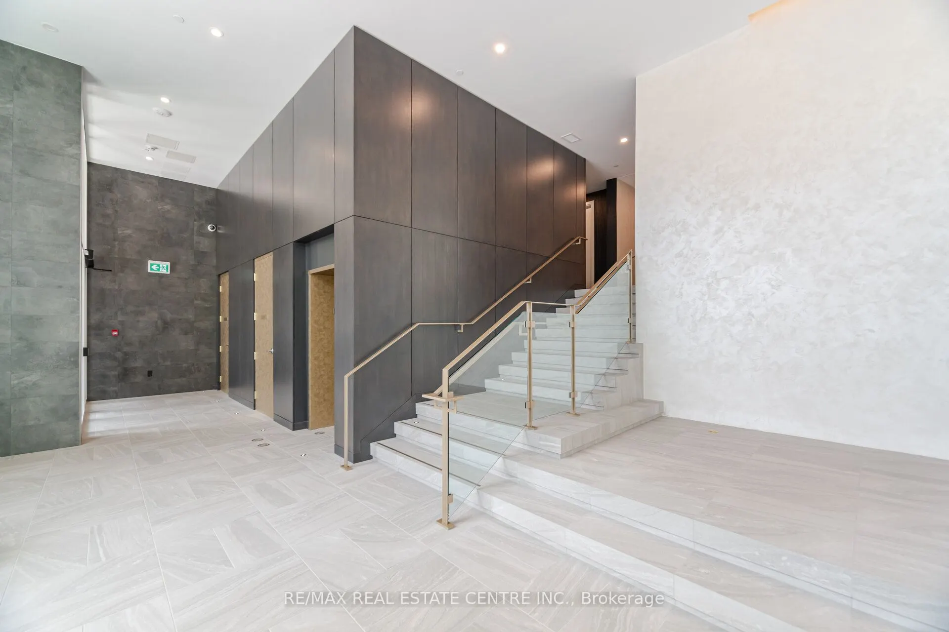 93 Arthur Street South S, #1002