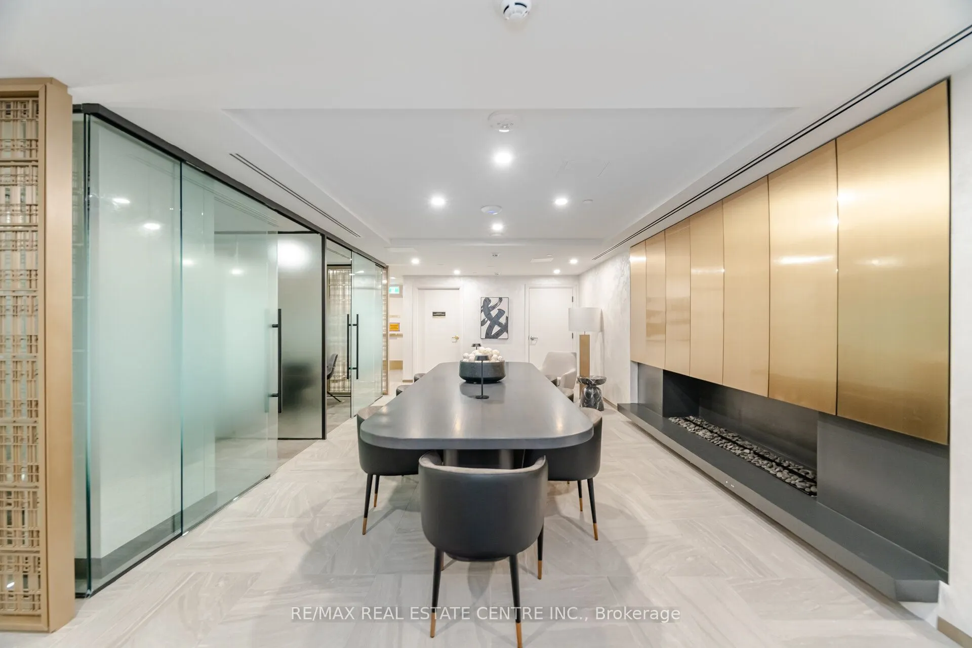 93 Arthur Street South S, #1002