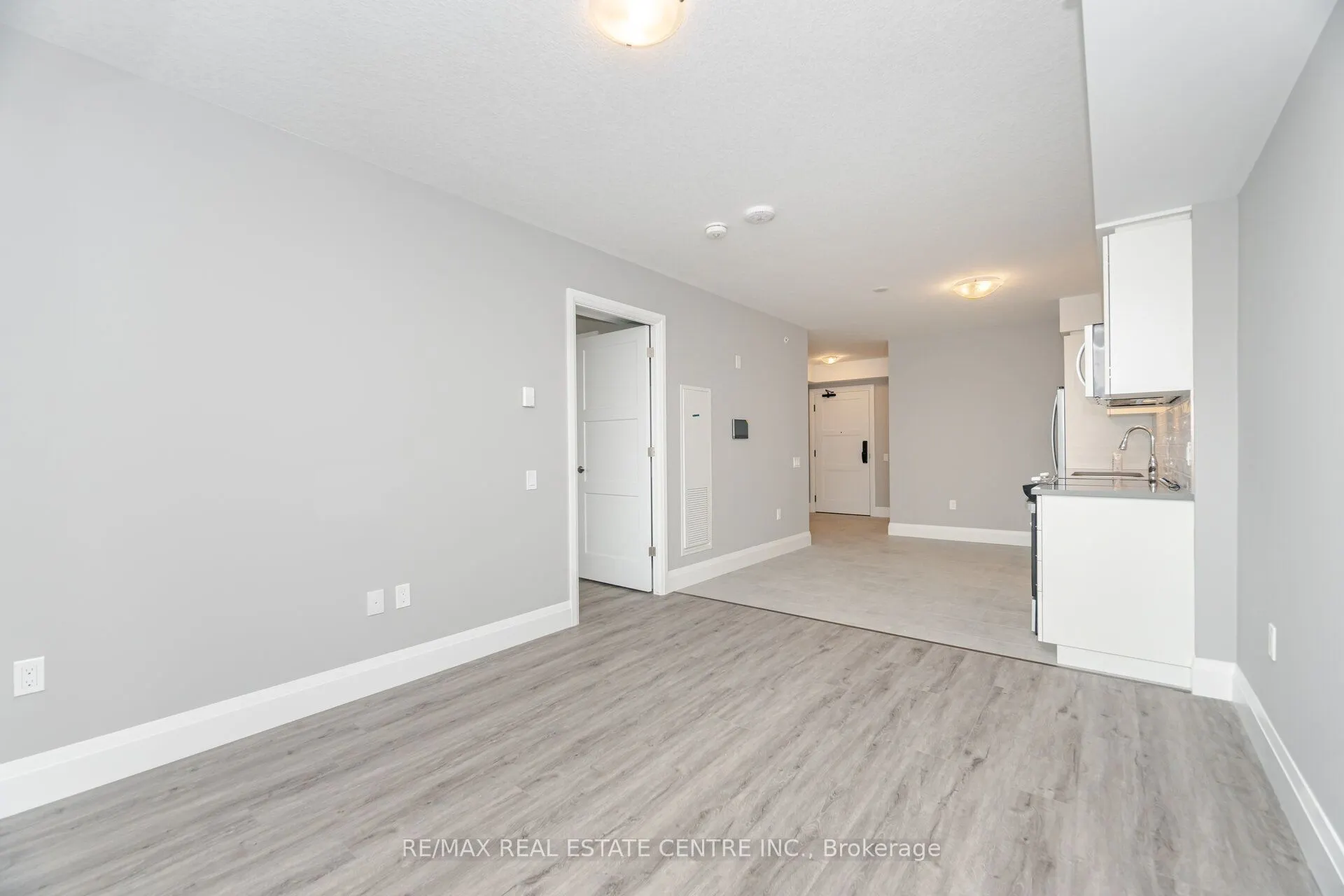93 Arthur Street South S, #1002