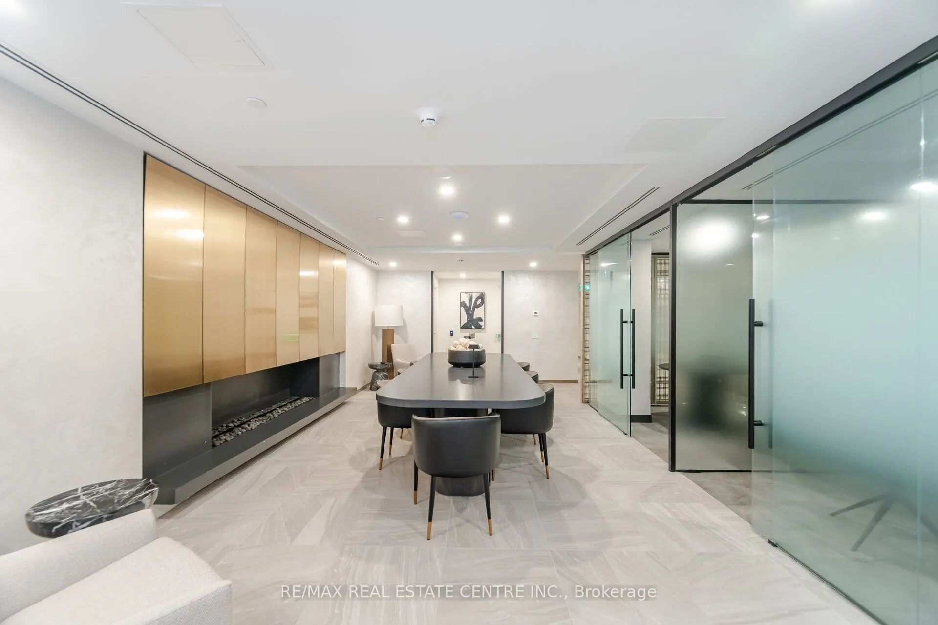 93 Arthur Street South S, #1002