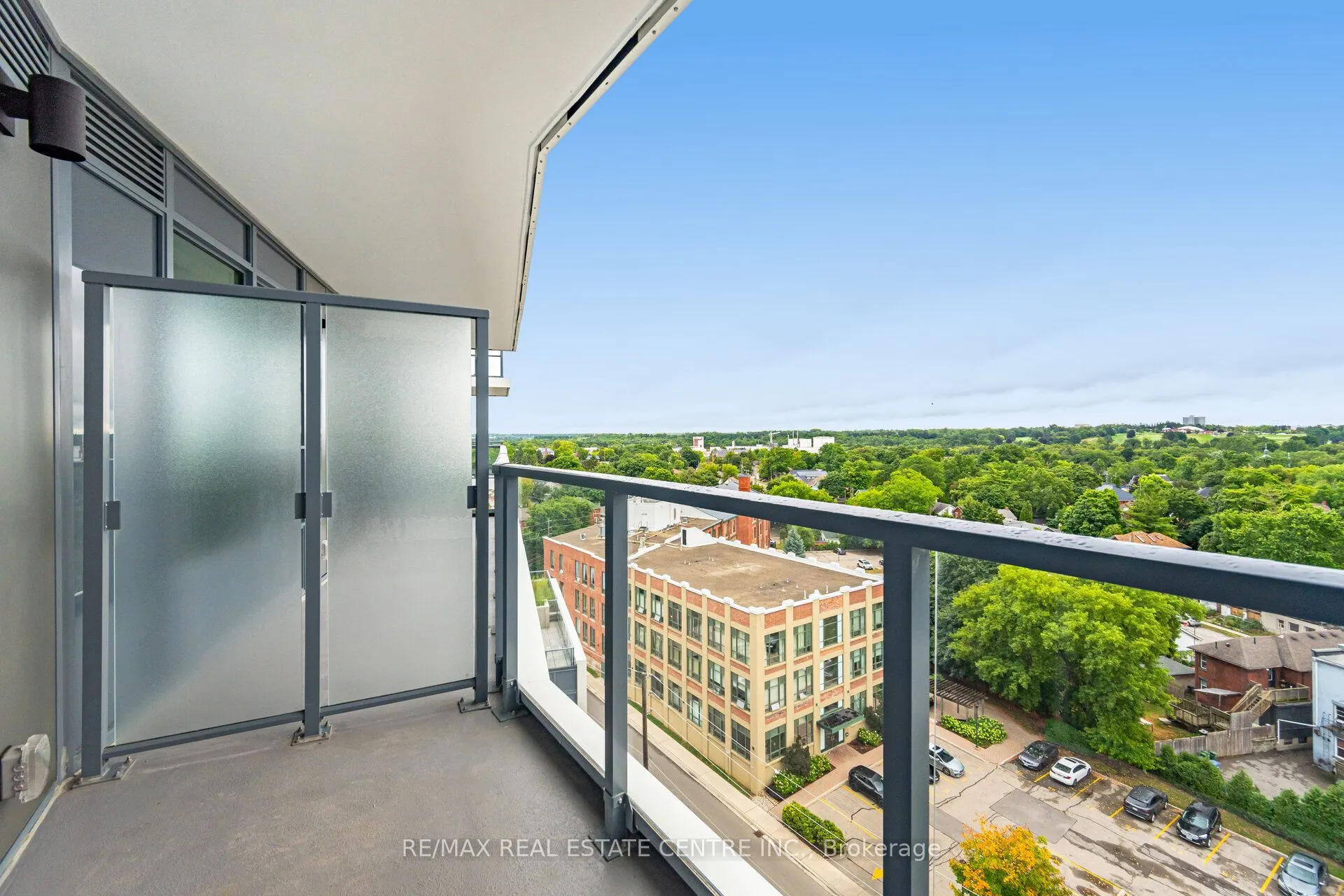 93 Arthur Street South S, #1002
