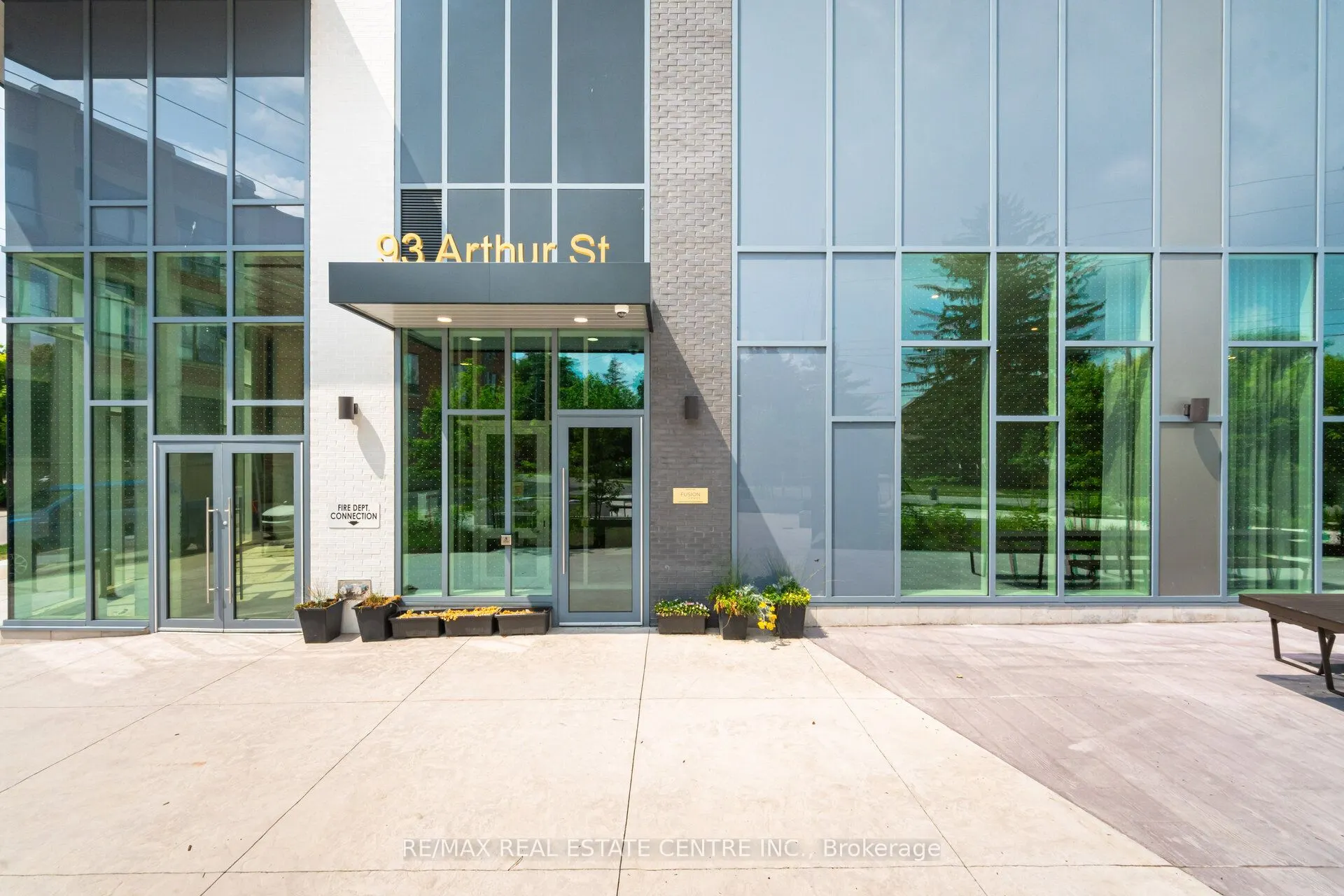 93 Arthur Street South S, #1002
