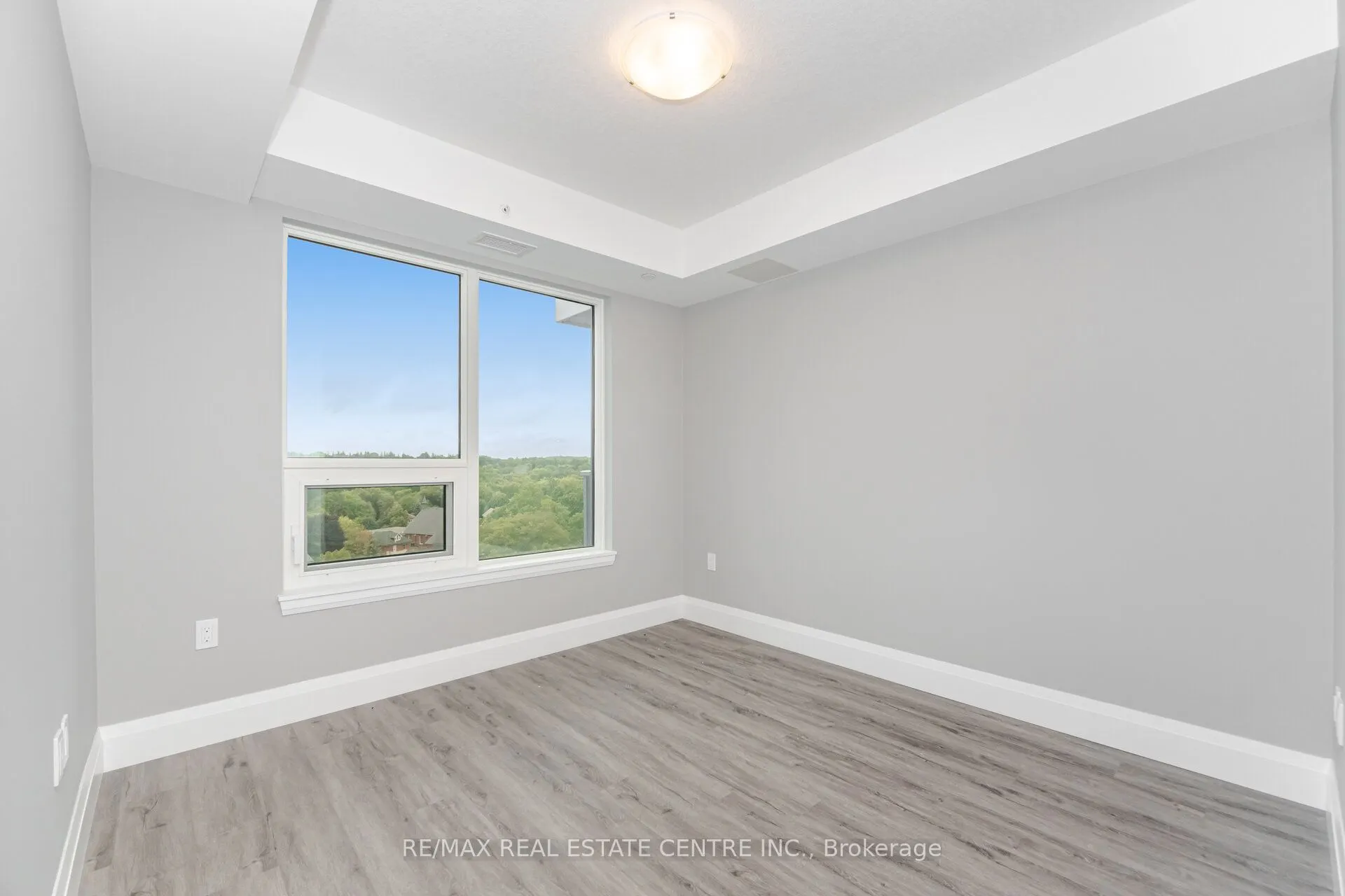 93 Arthur Street South S, #1002