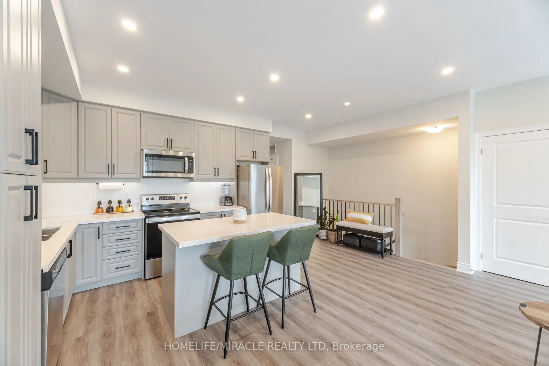 721 Franklin Boulevard, #305